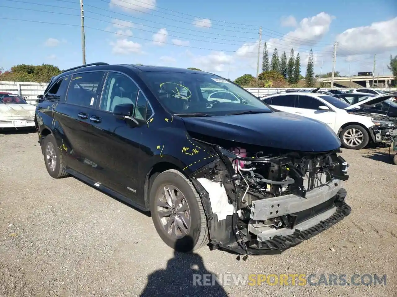 1 Photograph of a damaged car 5TDYRKEC2MS045256 TOYOTA SIENNA 2021