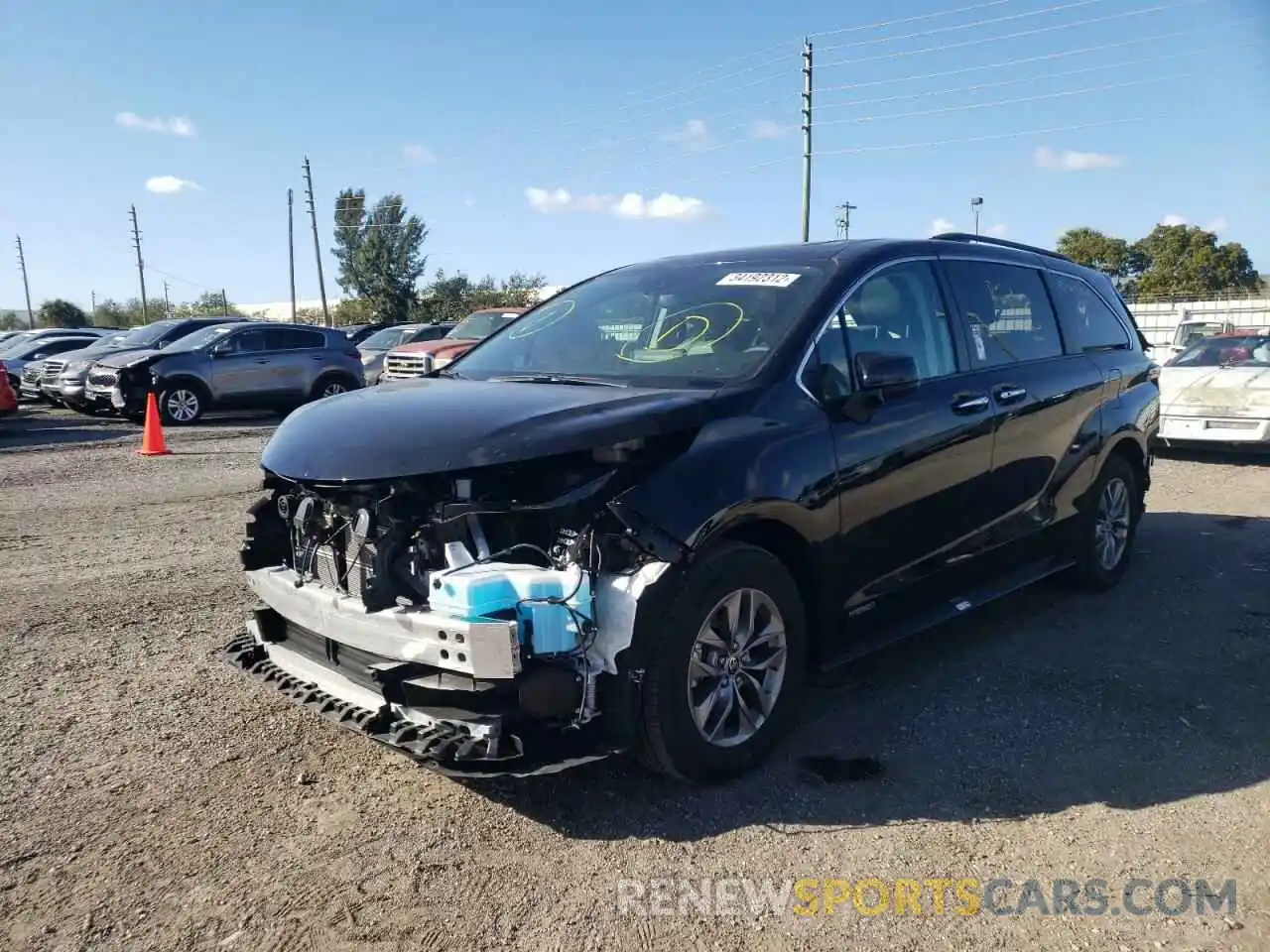 2 Photograph of a damaged car 5TDYRKEC2MS045256 TOYOTA SIENNA 2021