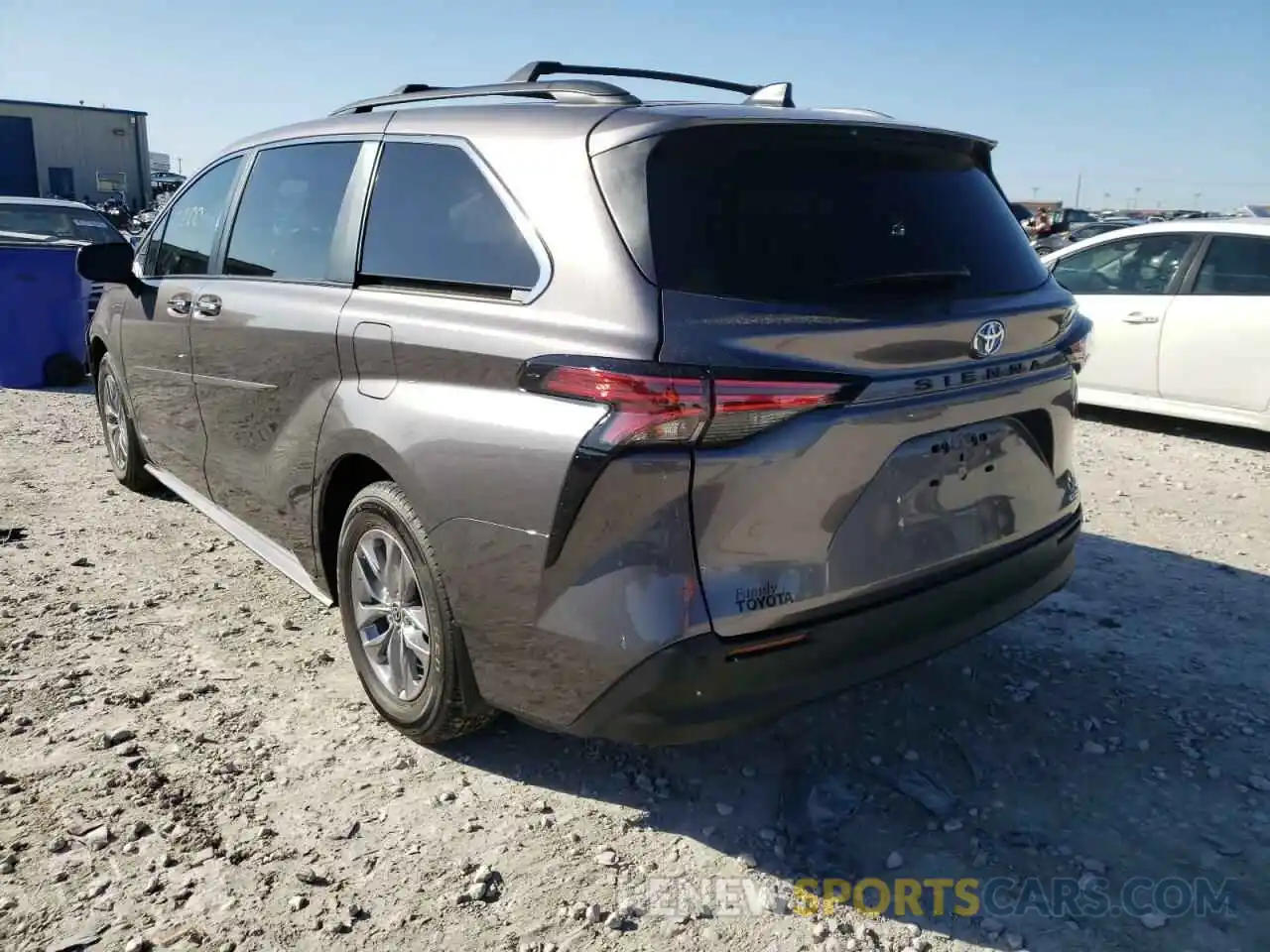 3 Photograph of a damaged car 5TDYRKEC2MS050232 TOYOTA SIENNA 2021