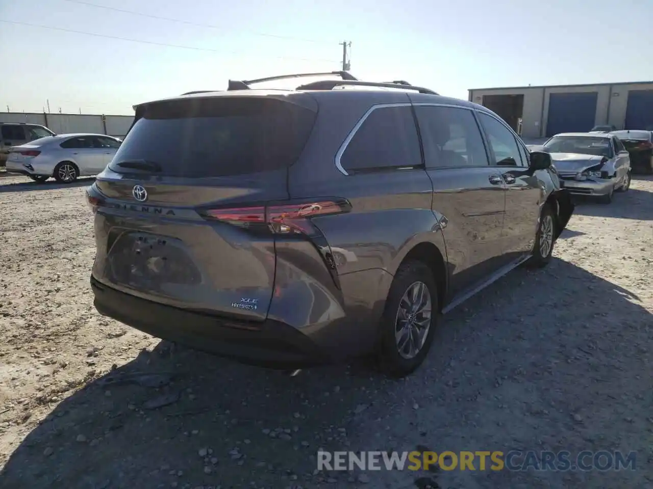 4 Photograph of a damaged car 5TDYRKEC2MS050232 TOYOTA SIENNA 2021