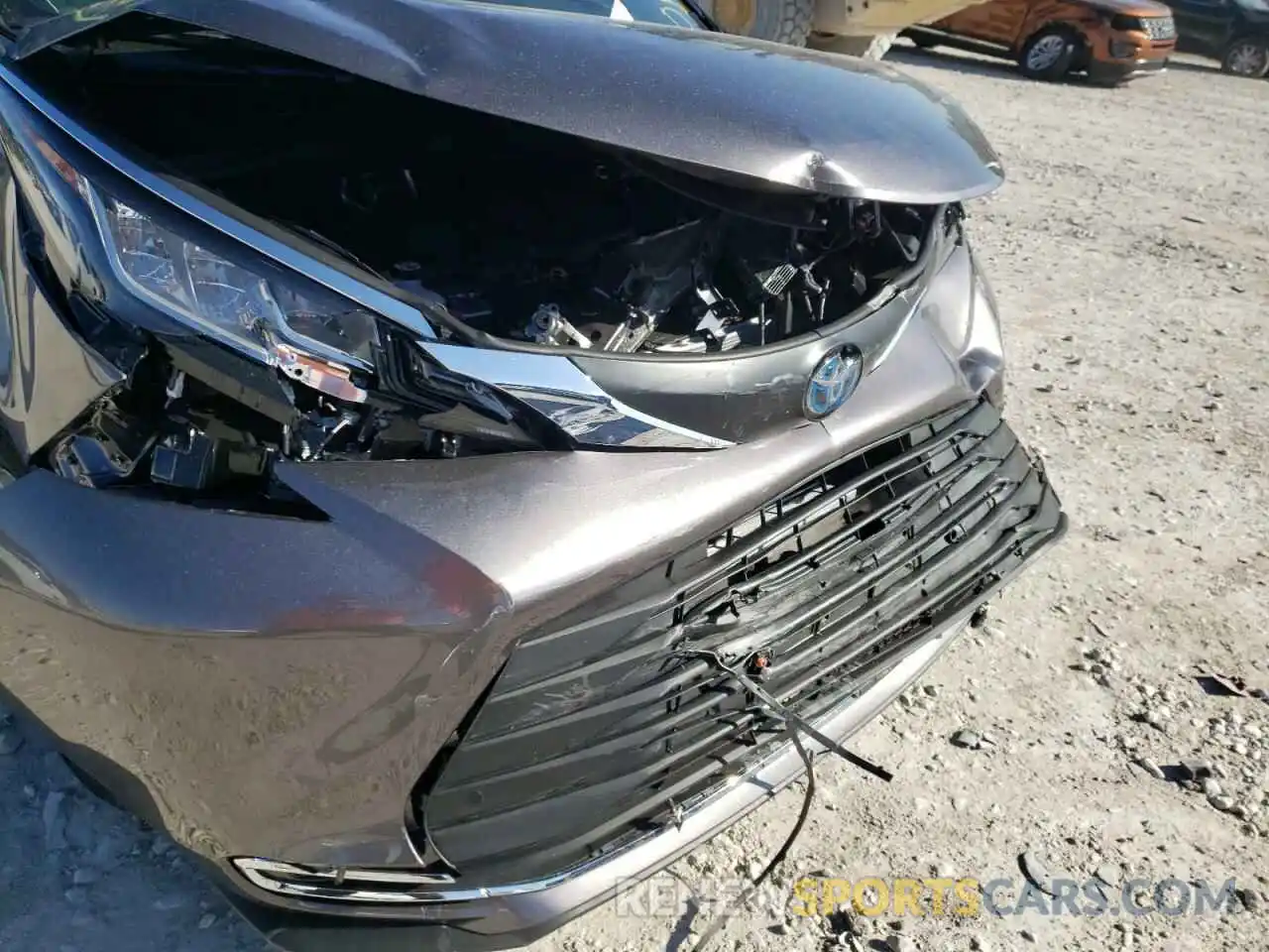 9 Photograph of a damaged car 5TDYRKEC2MS050232 TOYOTA SIENNA 2021