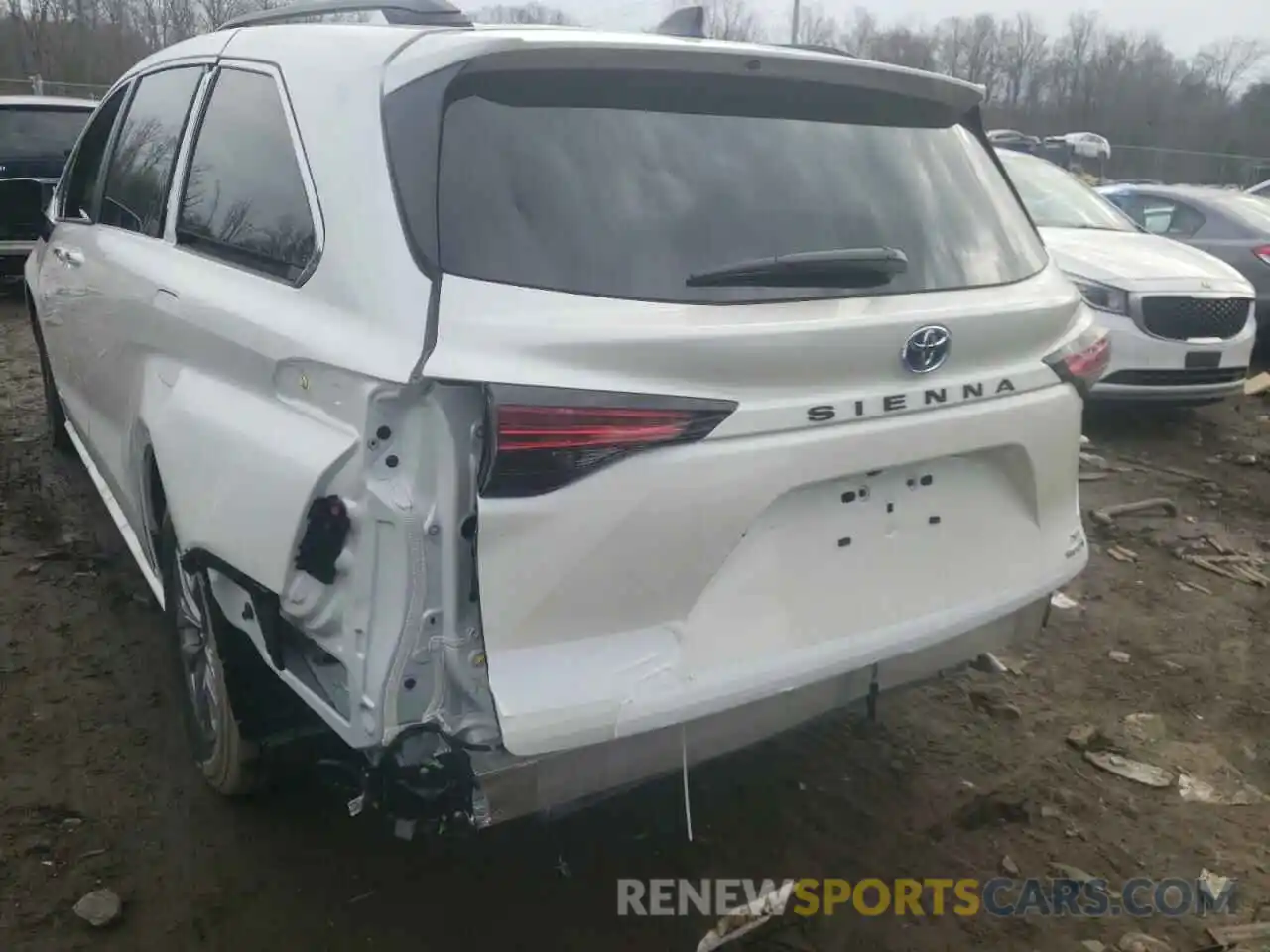 9 Photograph of a damaged car 5TDYRKEC2MS051350 TOYOTA SIENNA 2021