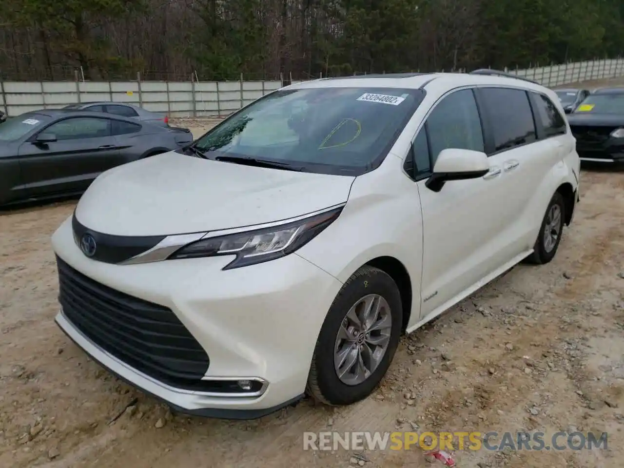 2 Photograph of a damaged car 5TDYRKEC2MS053972 TOYOTA SIENNA 2021