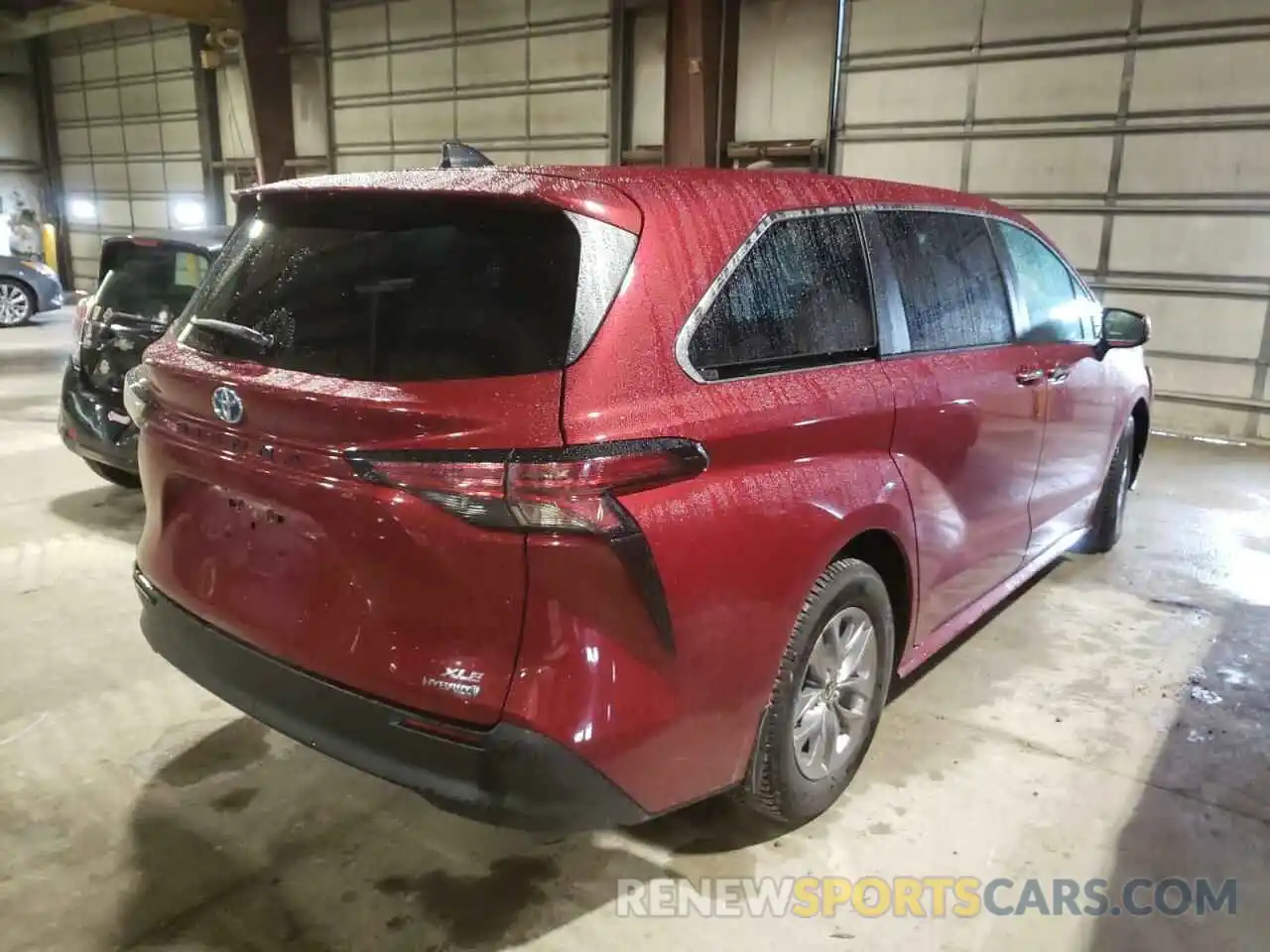 4 Photograph of a damaged car 5TDYRKEC3MS028689 TOYOTA SIENNA 2021