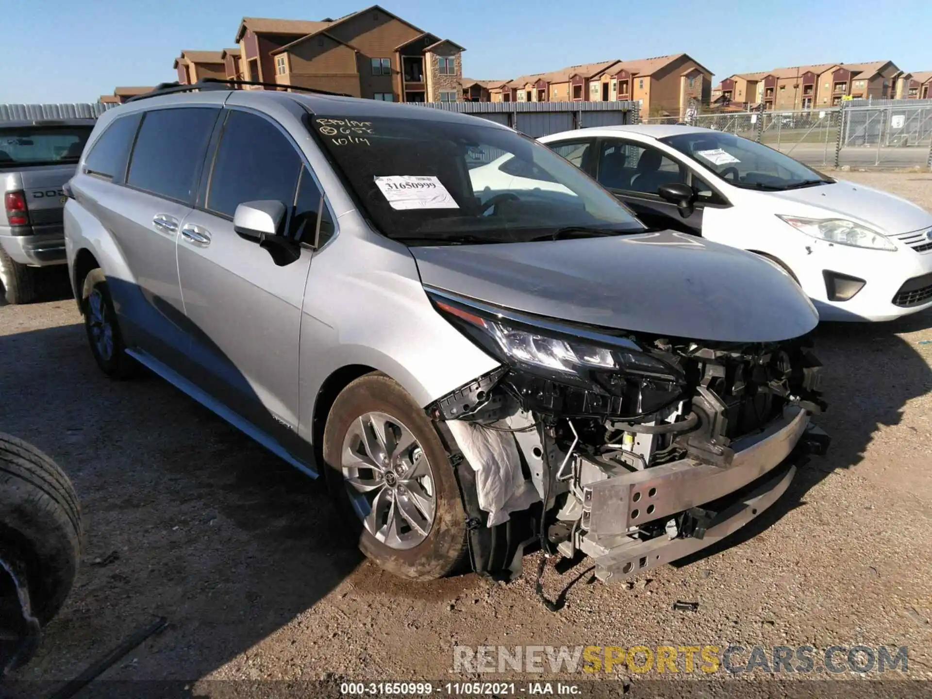 1 Photograph of a damaged car 5TDYRKEC3MS036808 TOYOTA SIENNA 2021