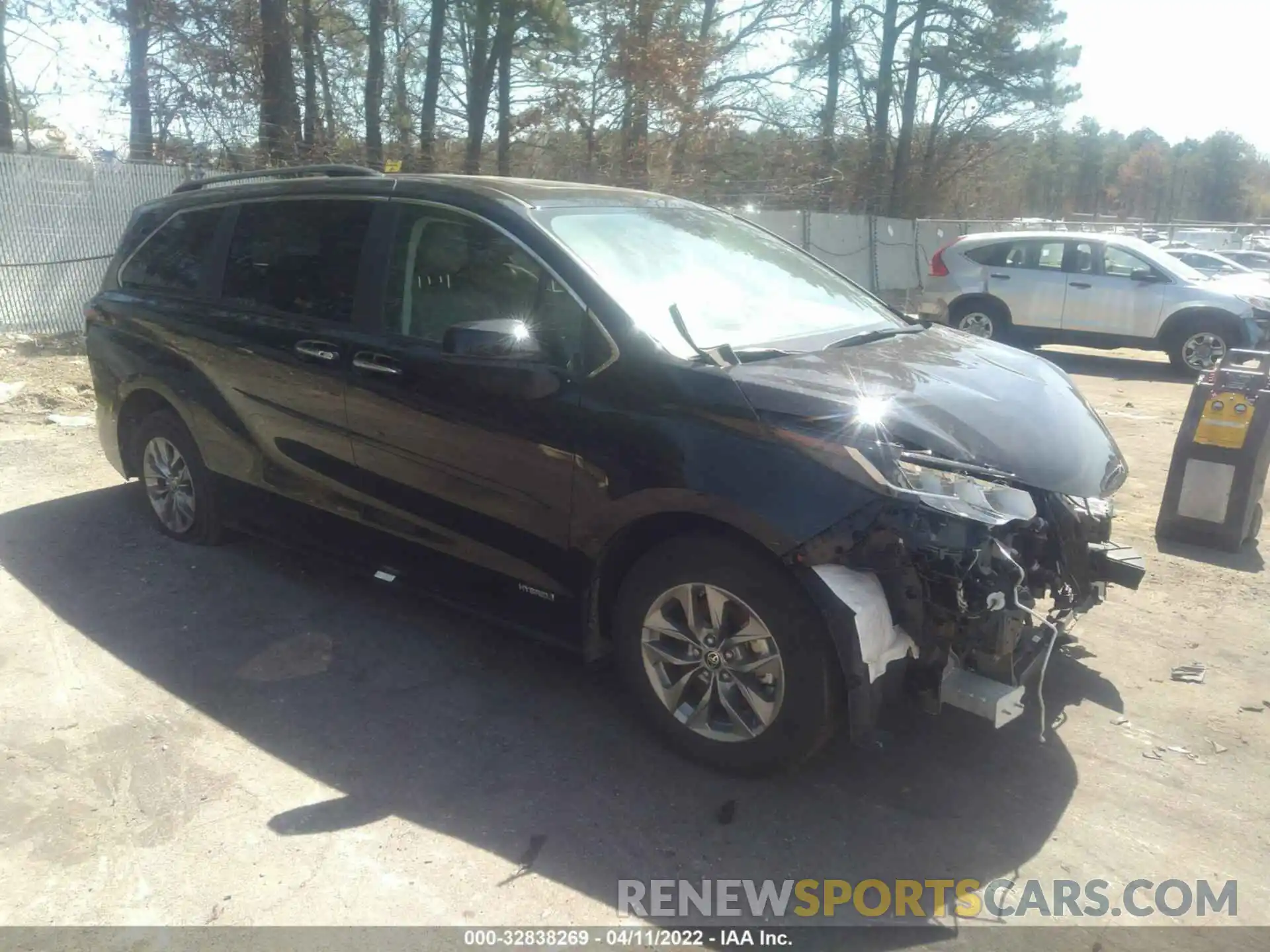 1 Photograph of a damaged car 5TDYRKEC3MS067069 TOYOTA SIENNA 2021