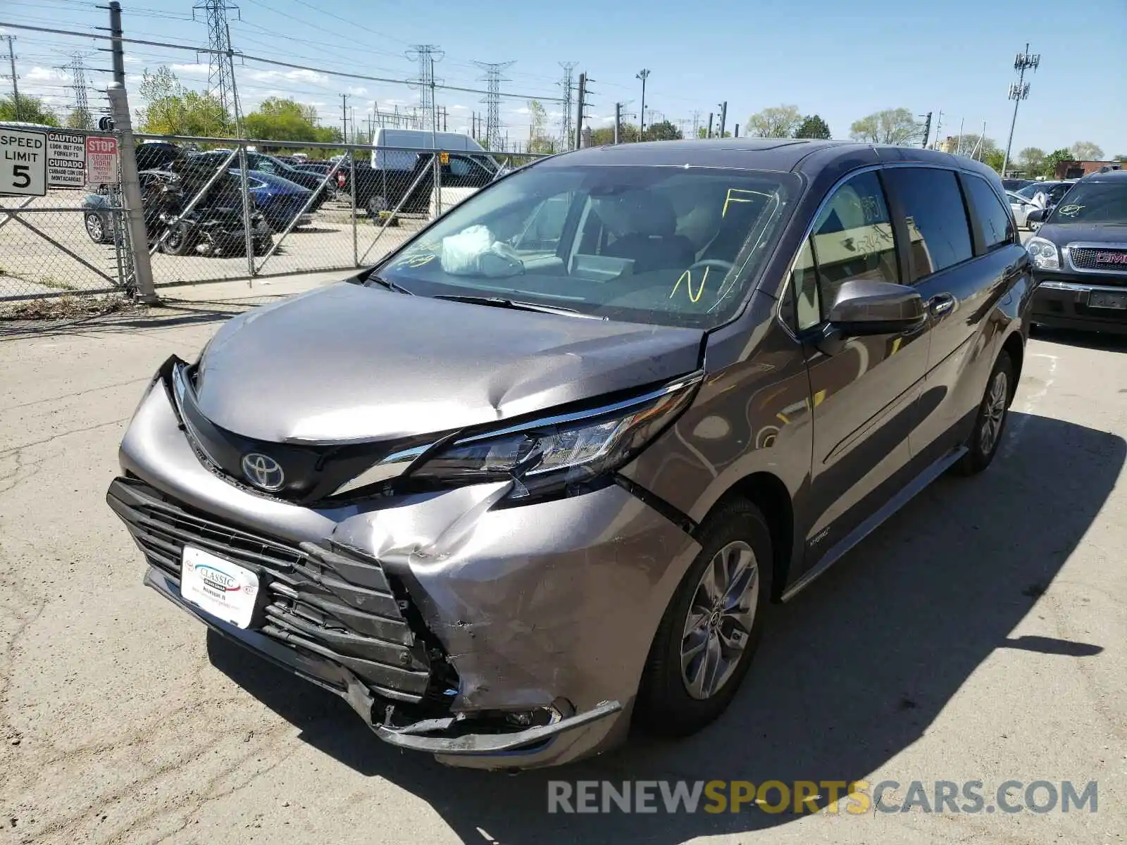 2 Photograph of a damaged car 5TDYRKEC4MS008788 TOYOTA SIENNA 2021