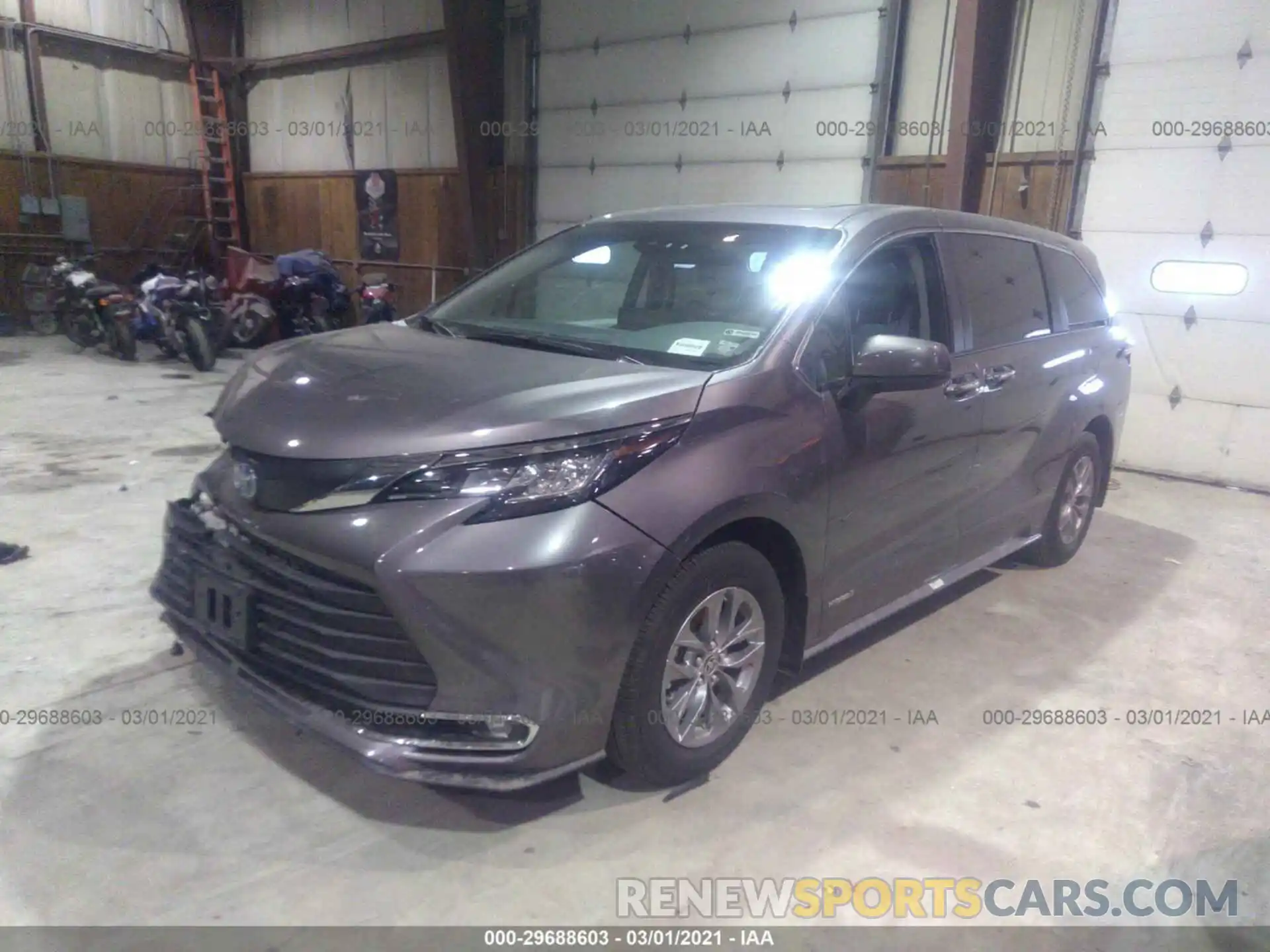 2 Photograph of a damaged car 5TDYRKEC4MS015868 TOYOTA SIENNA 2021