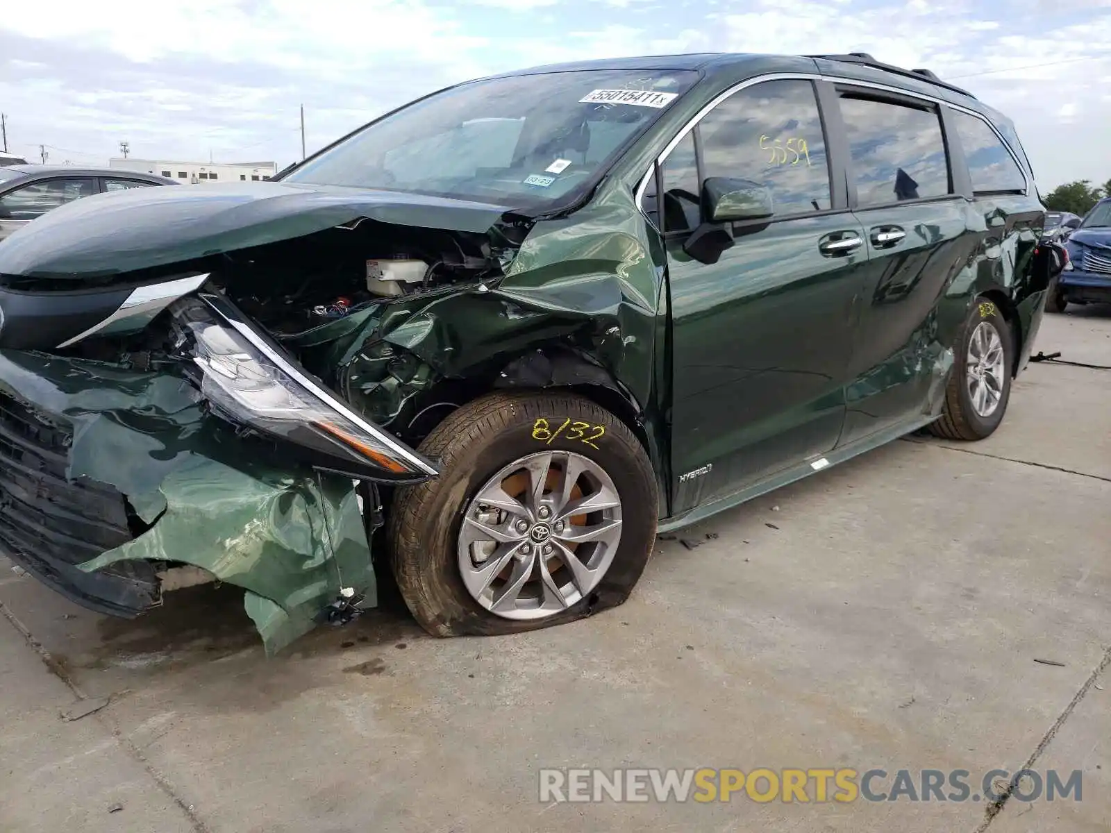 9 Photograph of a damaged car 5TDYRKEC4MS032363 TOYOTA SIENNA 2021