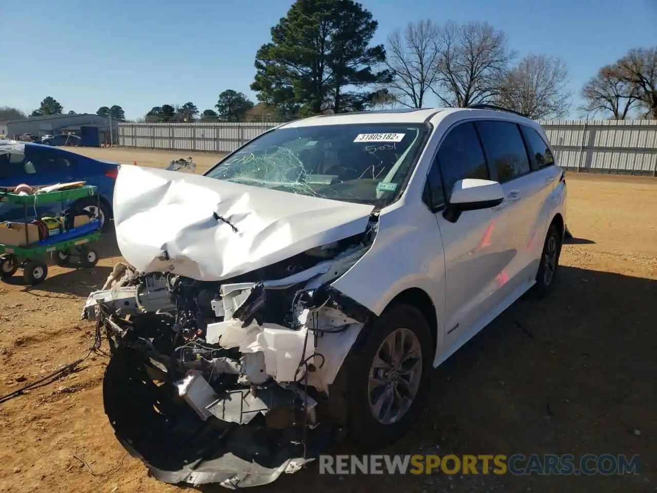 2 Photograph of a damaged car 5TDYRKEC5MS035031 TOYOTA SIENNA 2021