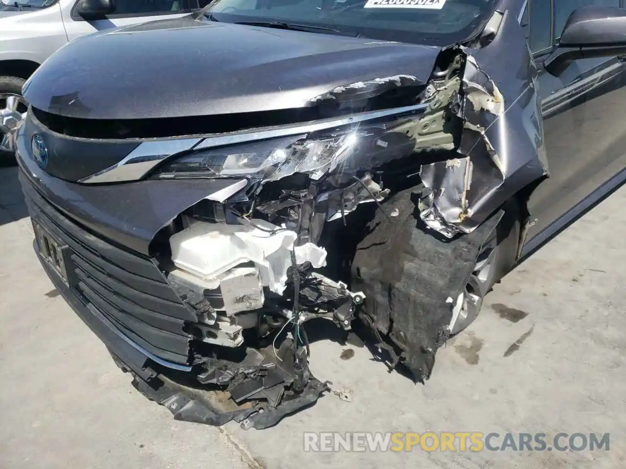 9 Photograph of a damaged car 5TDYRKEC5MS039340 TOYOTA SIENNA 2021