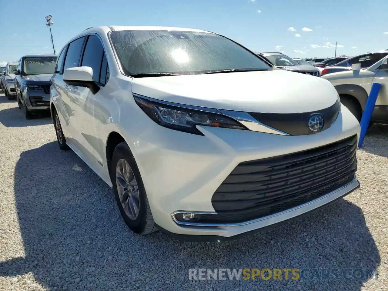 1 Photograph of a damaged car 5TDYRKEC5MS061774 TOYOTA SIENNA 2021