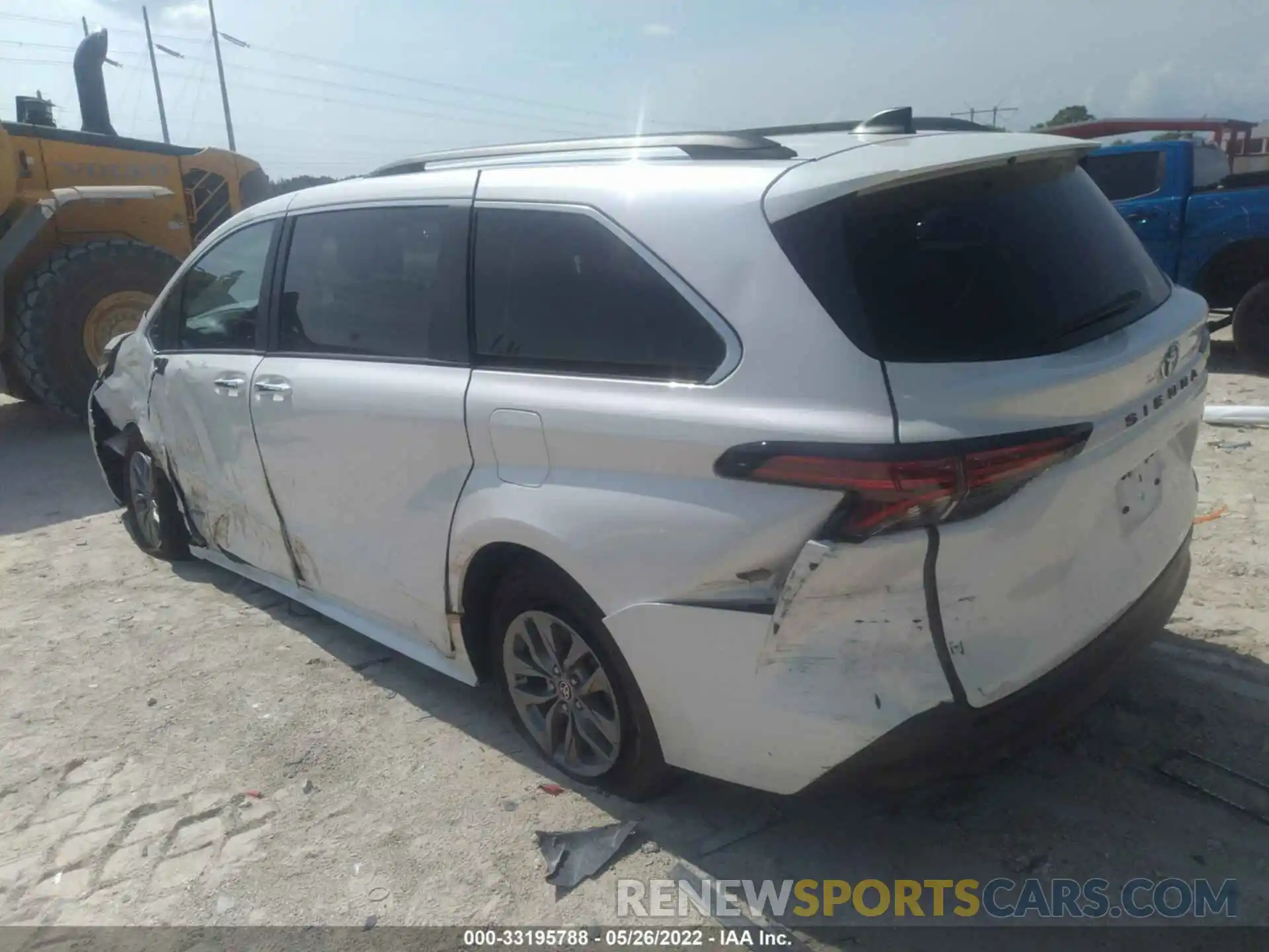 3 Фотография поврежденного автомобиля 5TDYRKEC5MS062584 TOYOTA SIENNA 2021