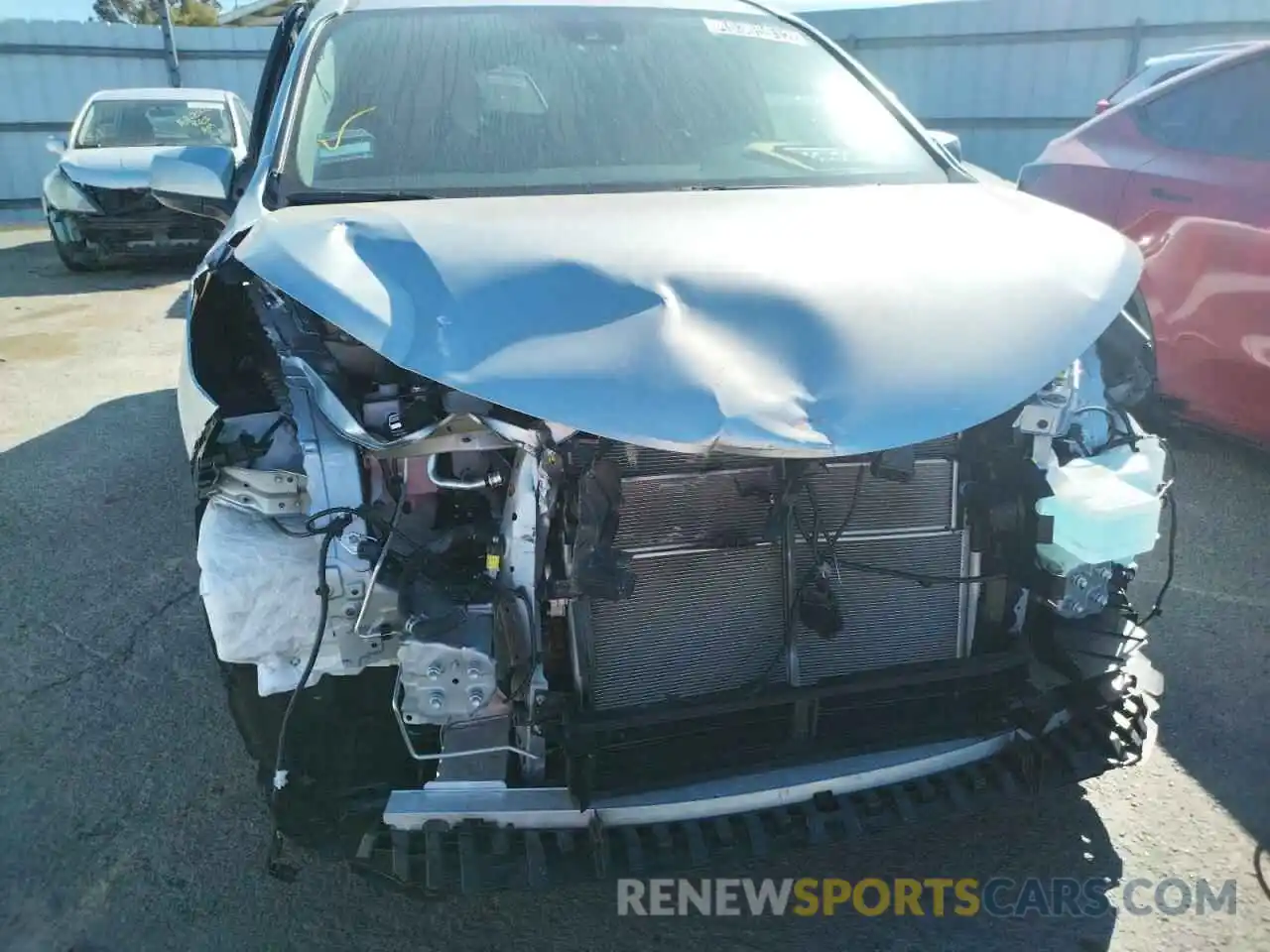 9 Photograph of a damaged car 5TDYRKEC5MS071687 TOYOTA SIENNA 2021