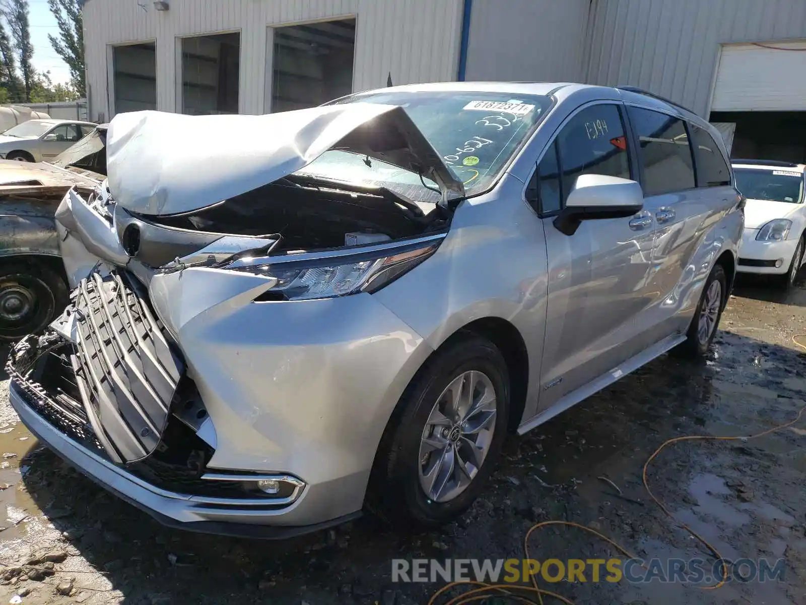 2 Photograph of a damaged car 5TDYRKEC6MS013328 TOYOTA SIENNA 2021