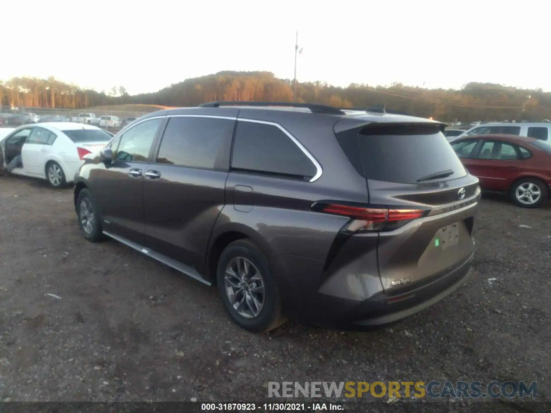 3 Фотография поврежденного автомобиля 5TDYRKEC6MS044711 TOYOTA SIENNA 2021