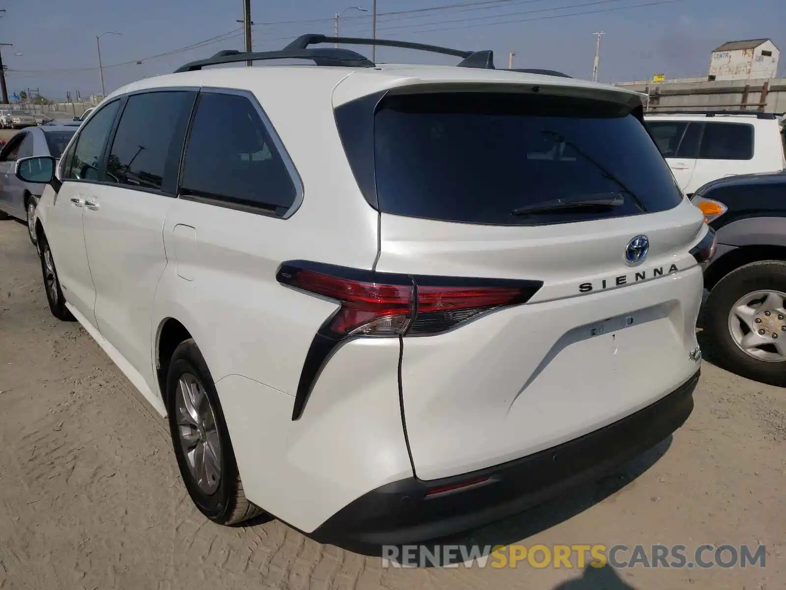 3 Photograph of a damaged car 5TDYRKEC7MS019252 TOYOTA SIENNA 2021