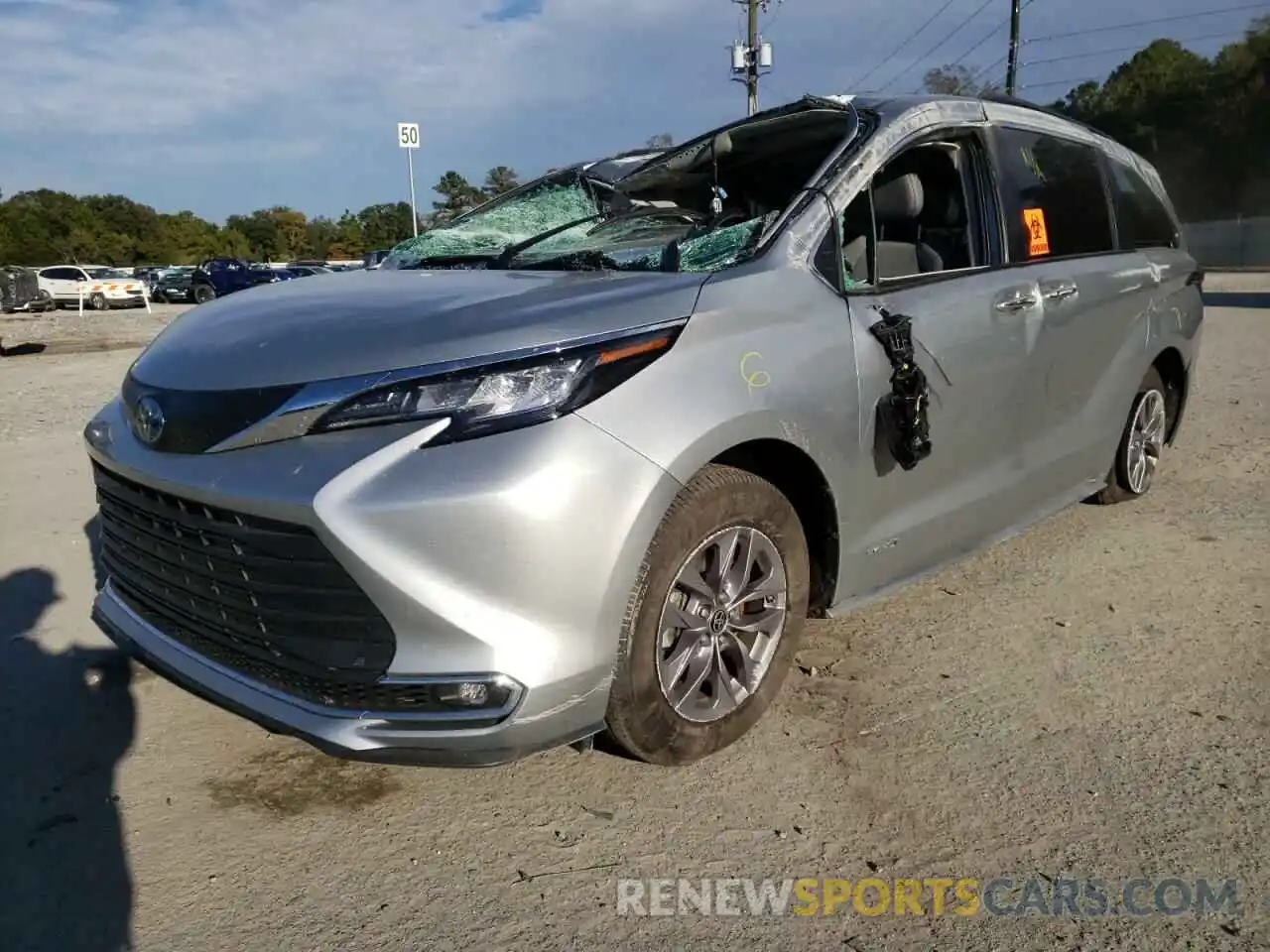 2 Photograph of a damaged car 5TDYRKEC7MS023639 TOYOTA SIENNA 2021