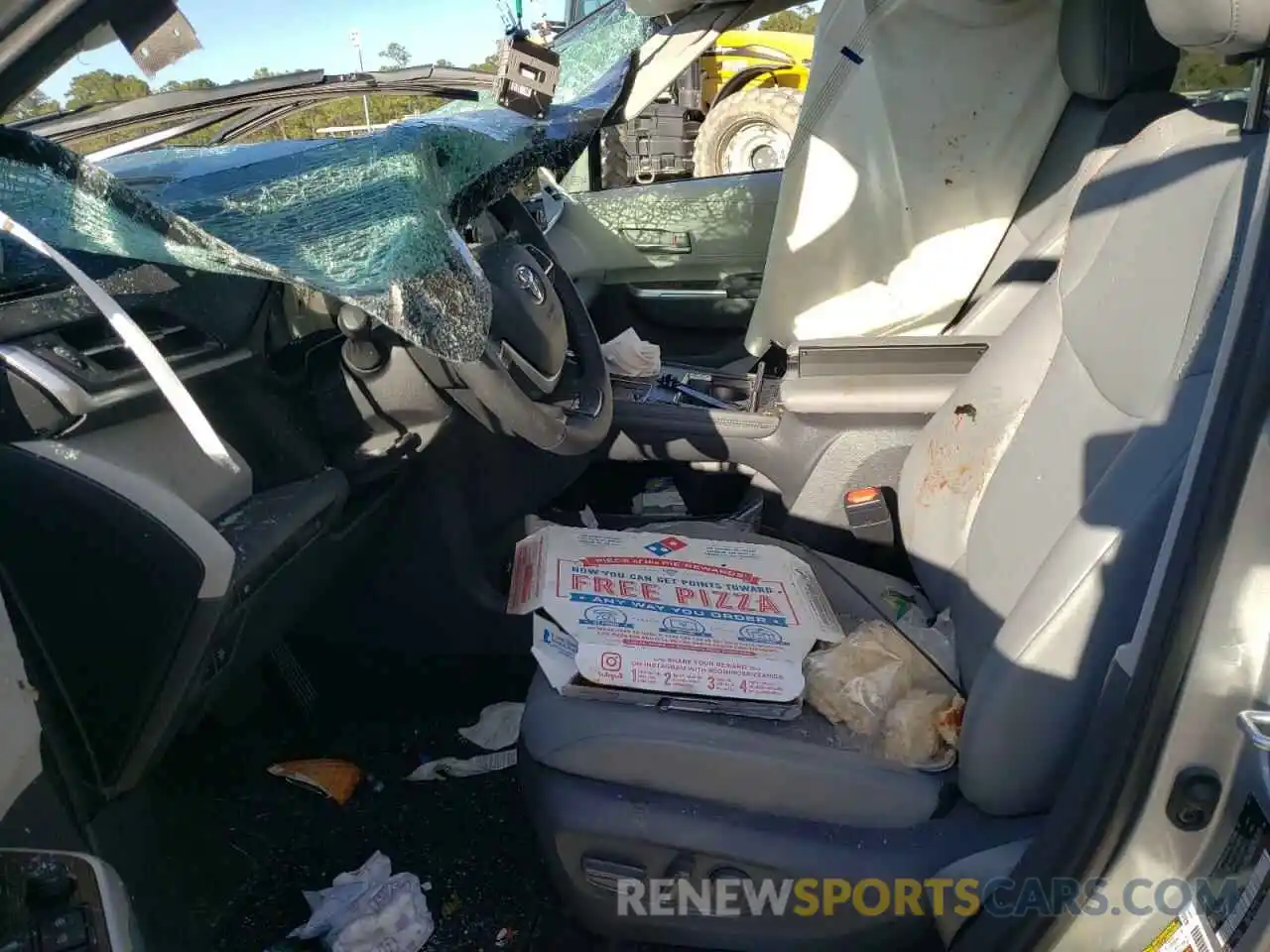 5 Photograph of a damaged car 5TDYRKEC7MS023639 TOYOTA SIENNA 2021