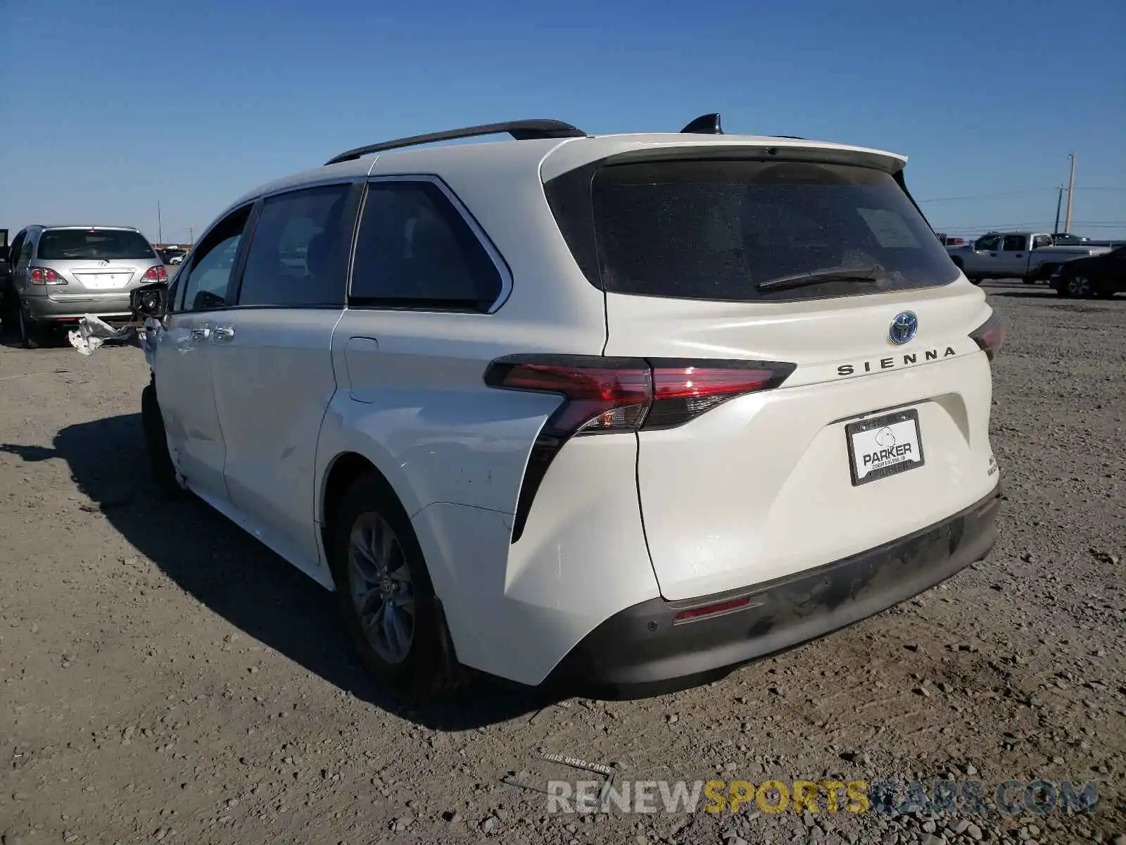 3 Photograph of a damaged car 5TDYRKEC7MS049948 TOYOTA SIENNA 2021