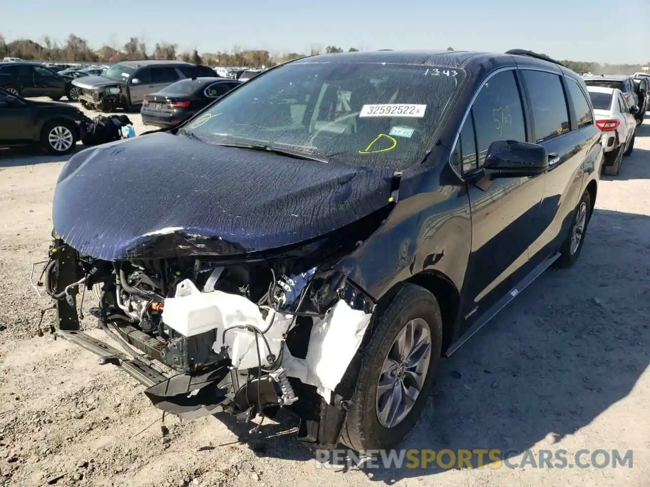 2 Photograph of a damaged car 5TDYRKEC8MS001343 TOYOTA SIENNA 2021