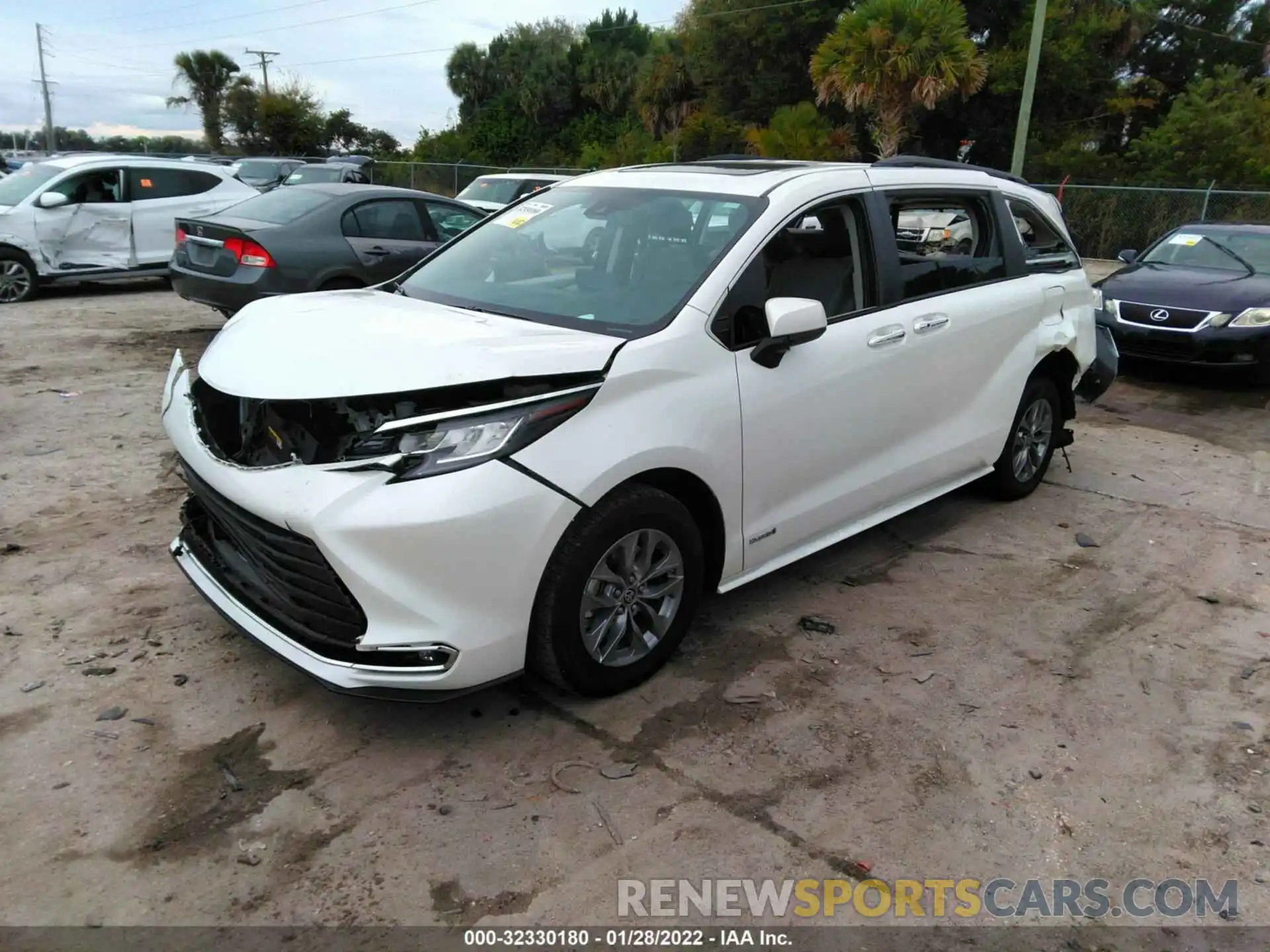 2 Photograph of a damaged car 5TDYRKEC8MS013881 TOYOTA SIENNA 2021