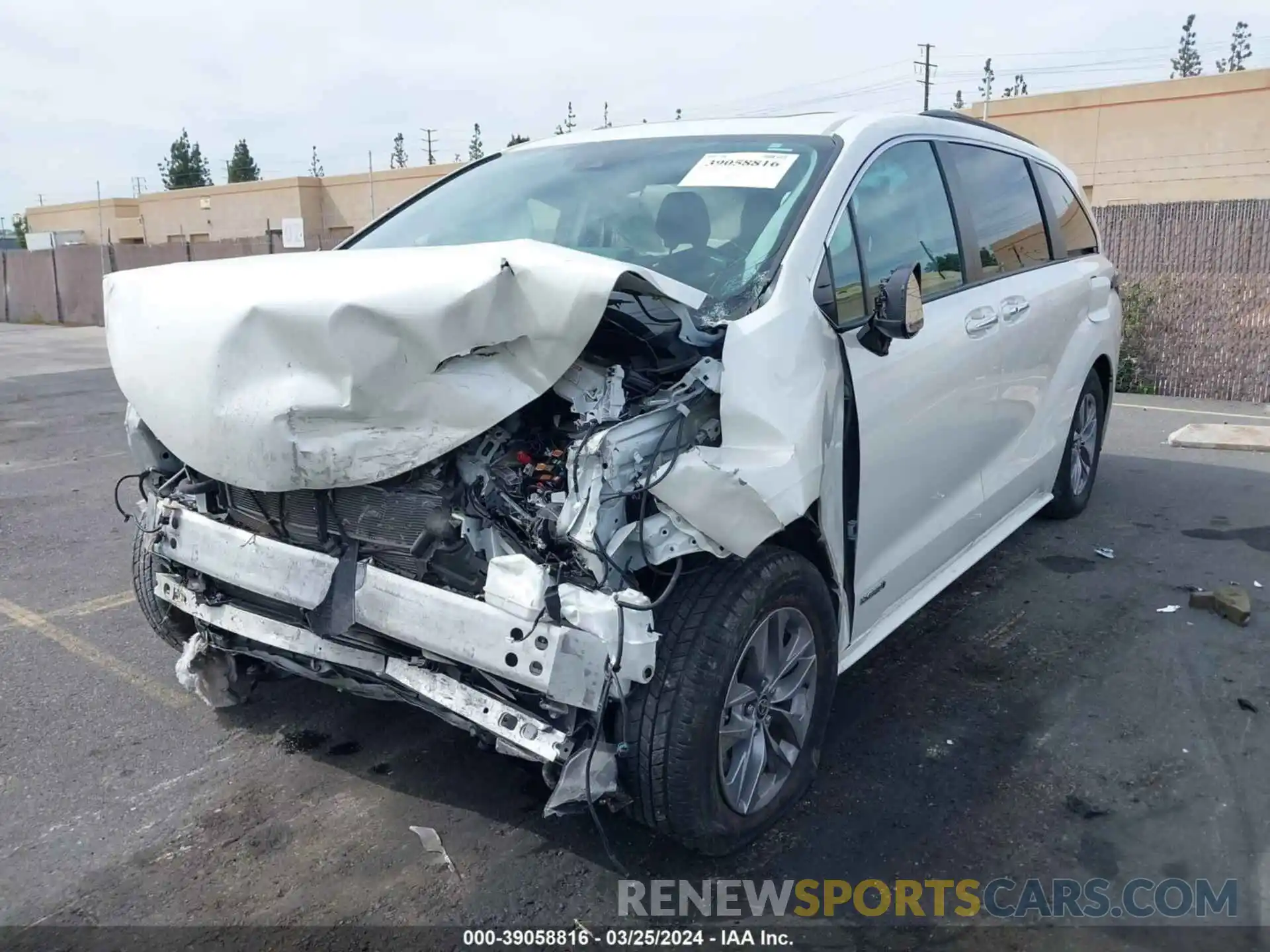 2 Photograph of a damaged car 5TDYRKEC9MS026185 TOYOTA SIENNA 2021