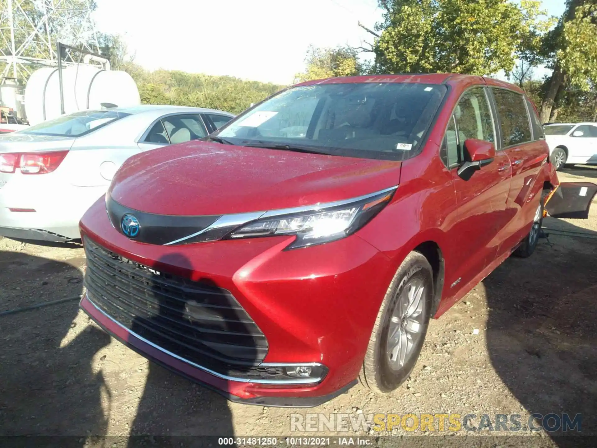 2 Photograph of a damaged car 5TDYRKEC9MS046775 TOYOTA SIENNA 2021