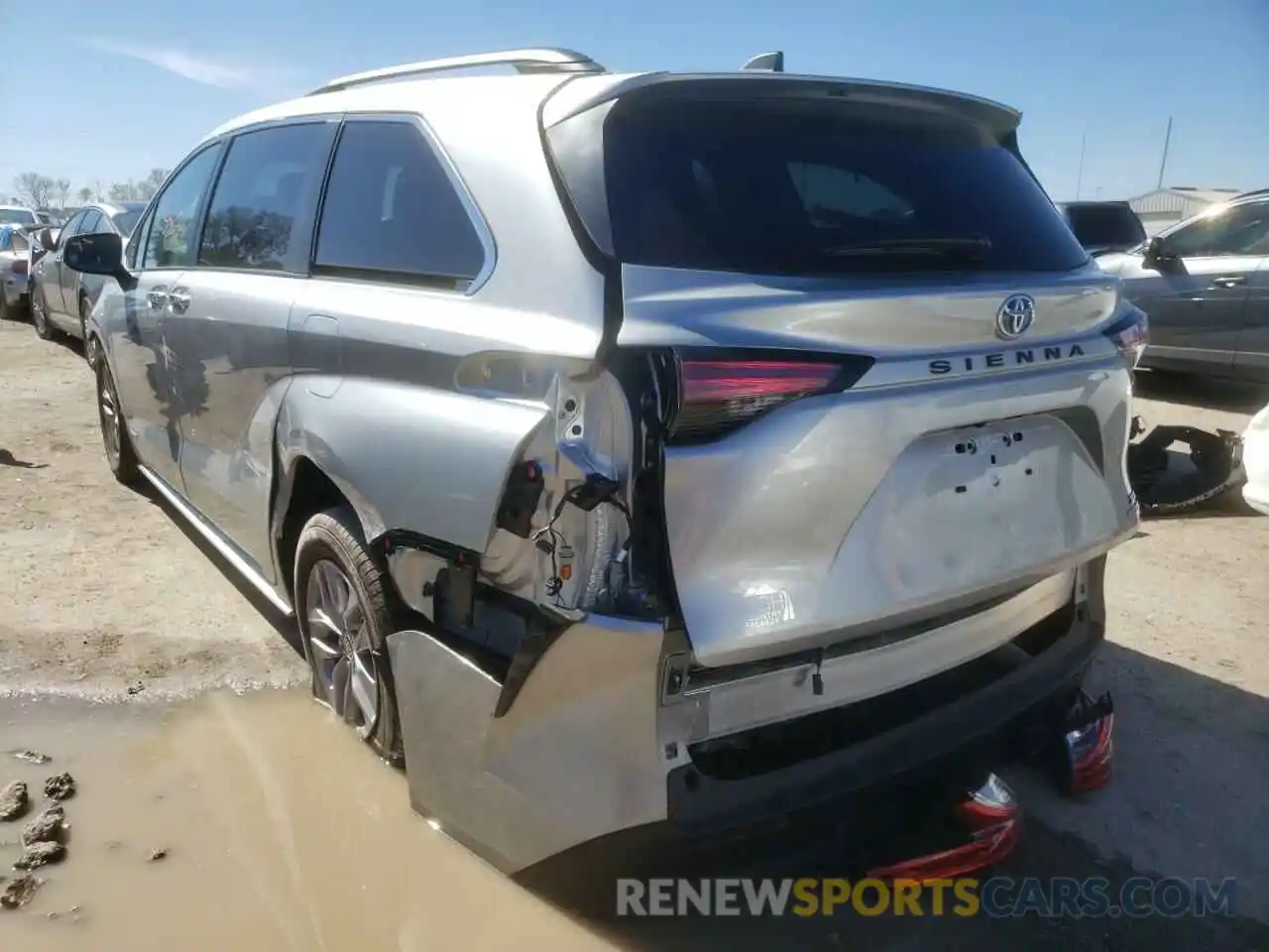 3 Photograph of a damaged car 5TDYRKEC9MS058084 TOYOTA SIENNA 2021