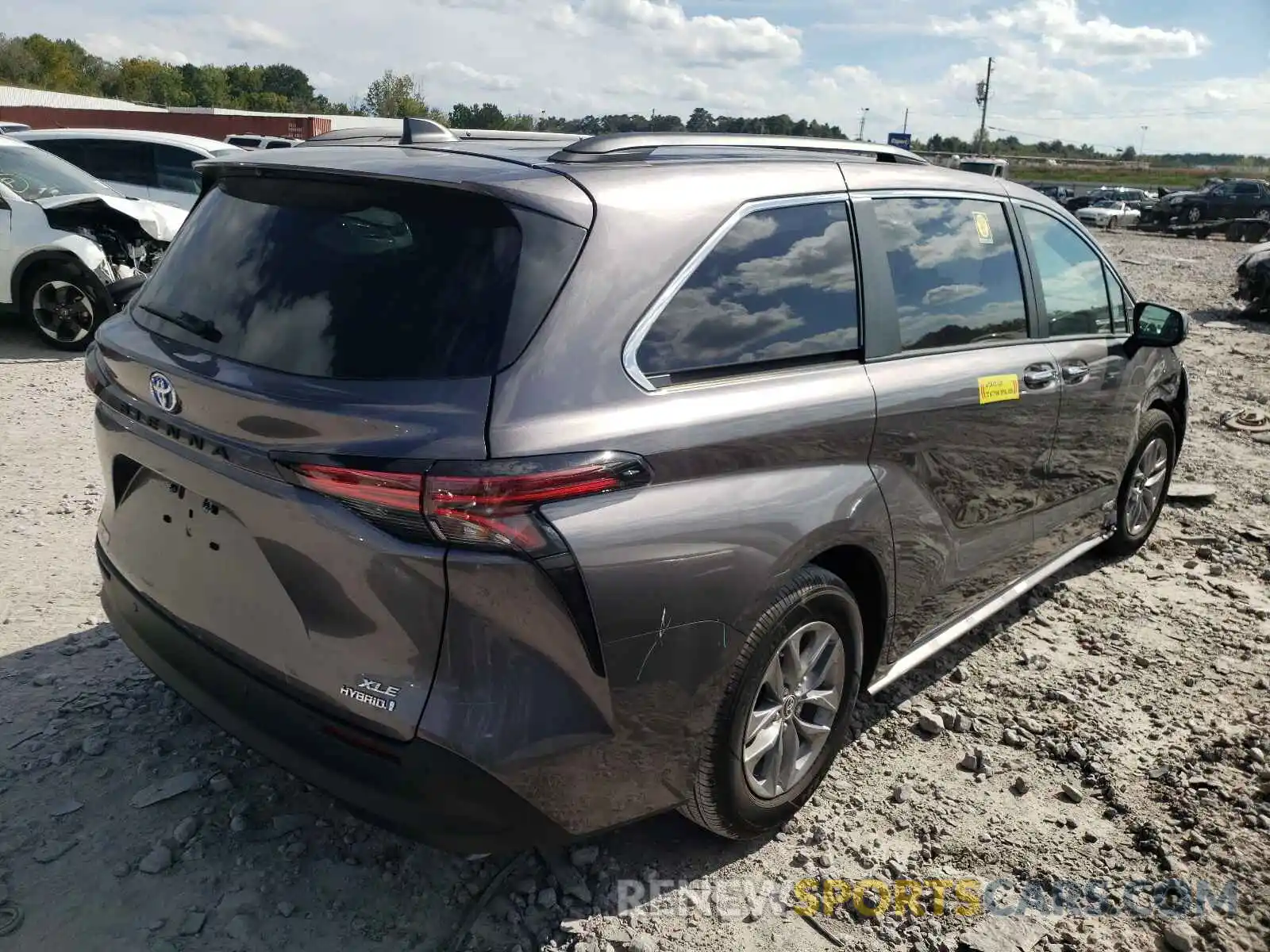 4 Photograph of a damaged car 5TDYRKEC9MS060840 TOYOTA SIENNA 2021