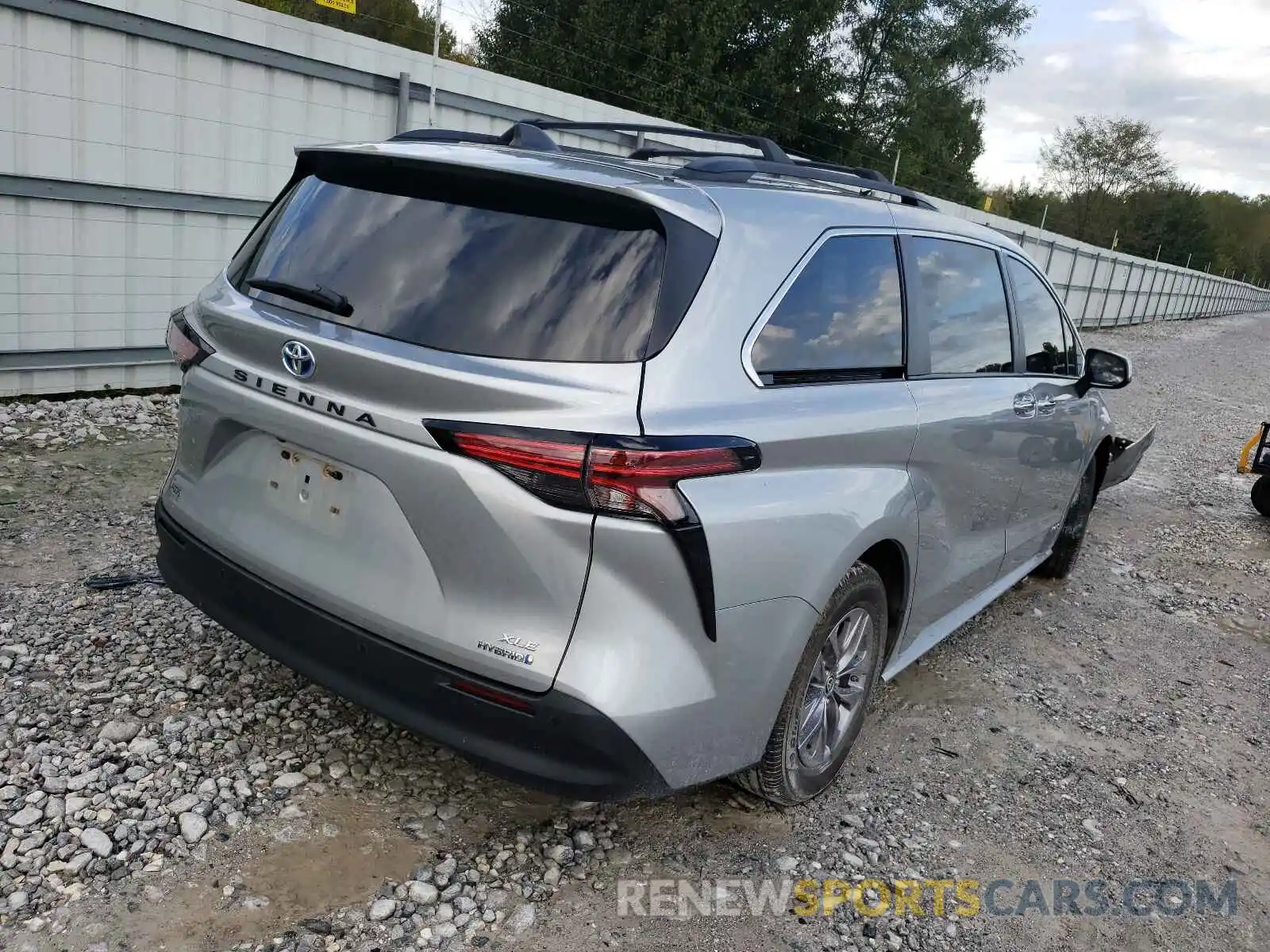 4 Фотография поврежденного автомобиля 5TDYRKECXMS002929 TOYOTA SIENNA 2021