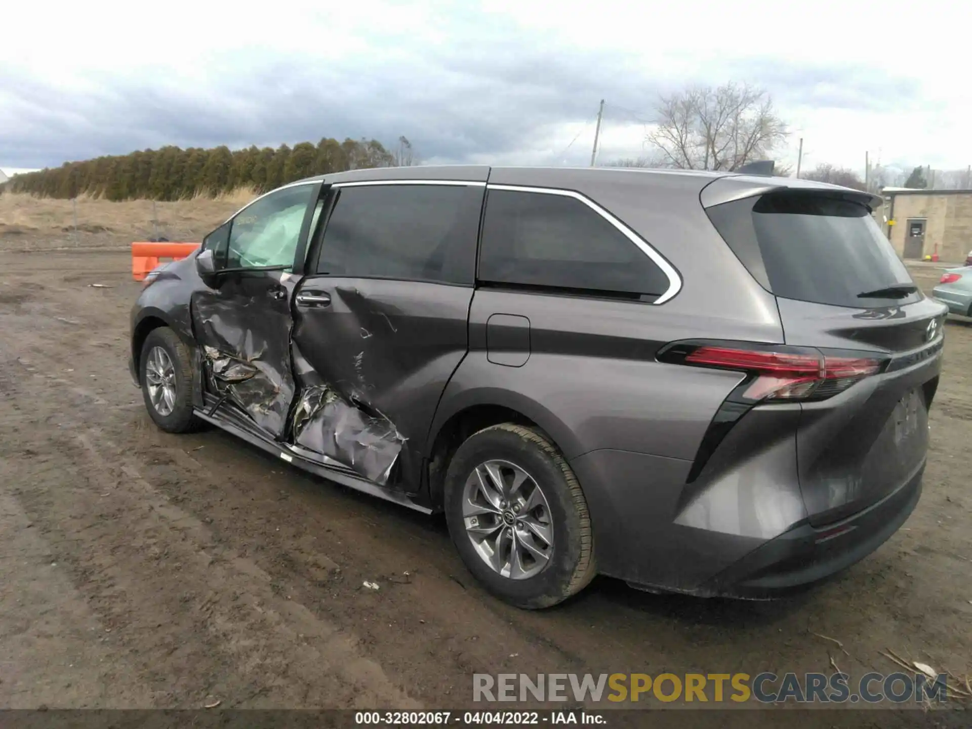 3 Фотография поврежденного автомобиля 5TDYRKECXMS005278 TOYOTA SIENNA 2021