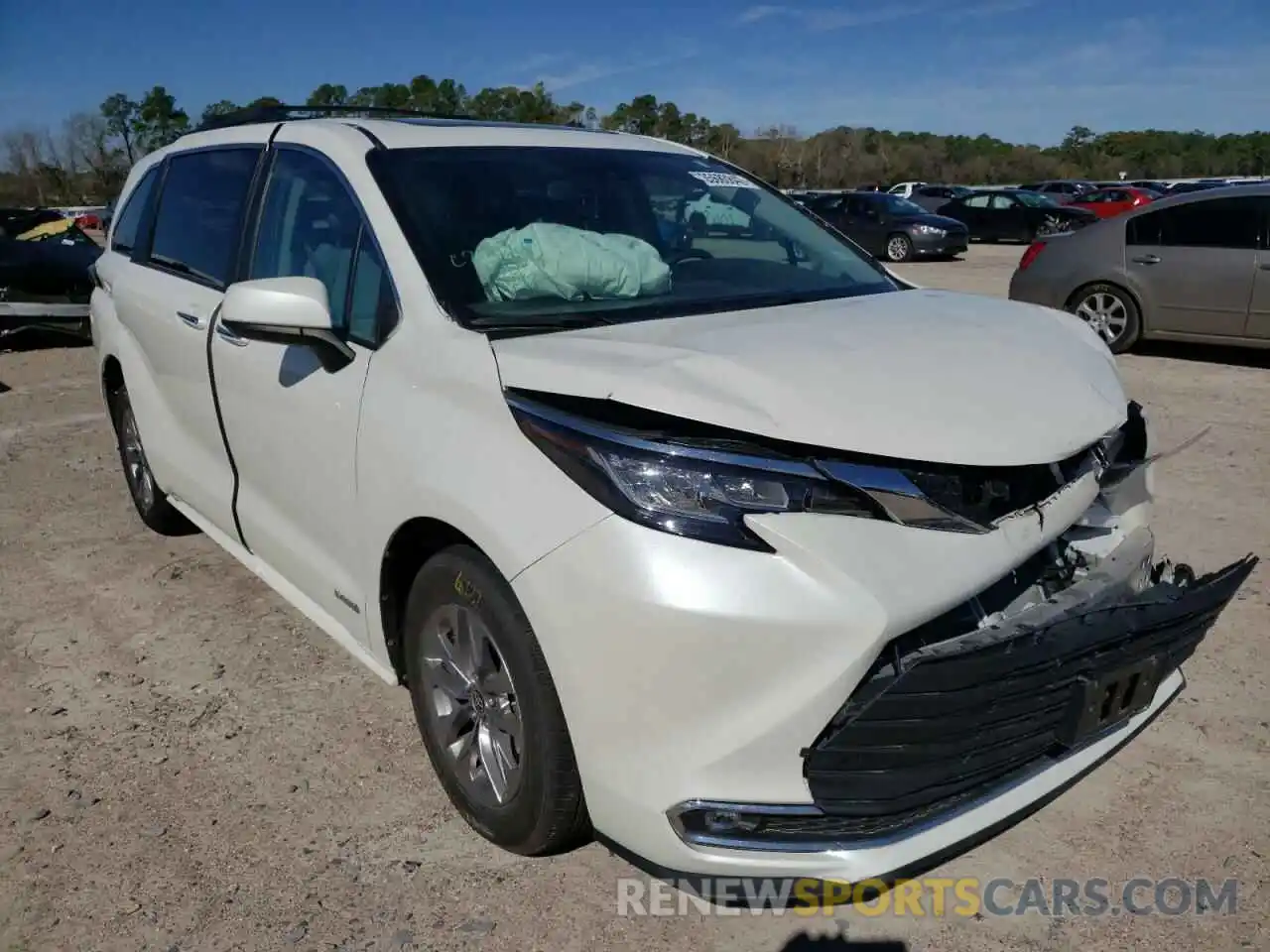 1 Photograph of a damaged car 5TDYRKECXMS005359 TOYOTA SIENNA 2021