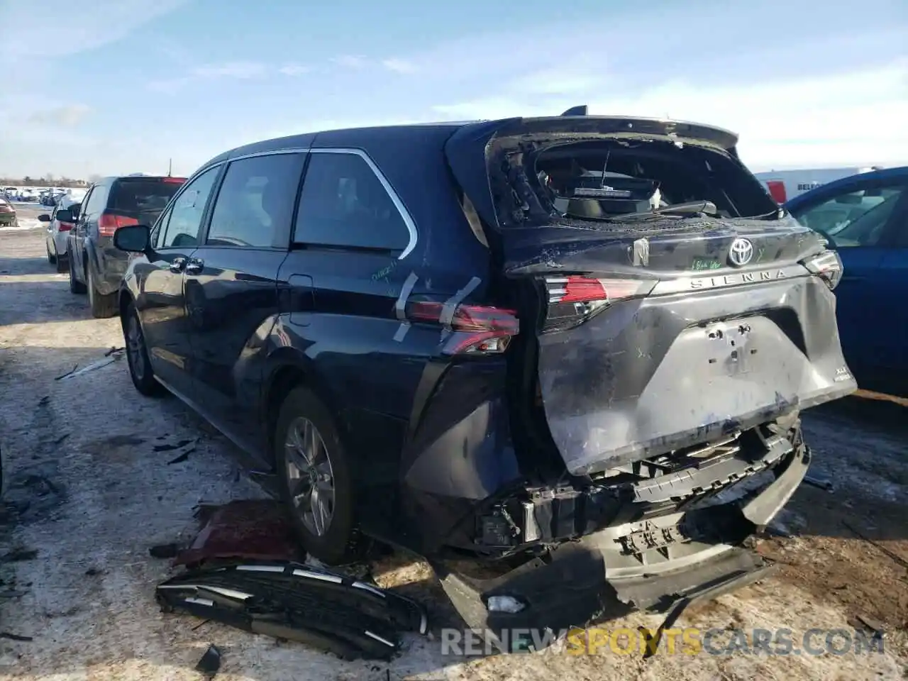 3 Photograph of a damaged car 5TDYRKECXMS008312 TOYOTA SIENNA 2021