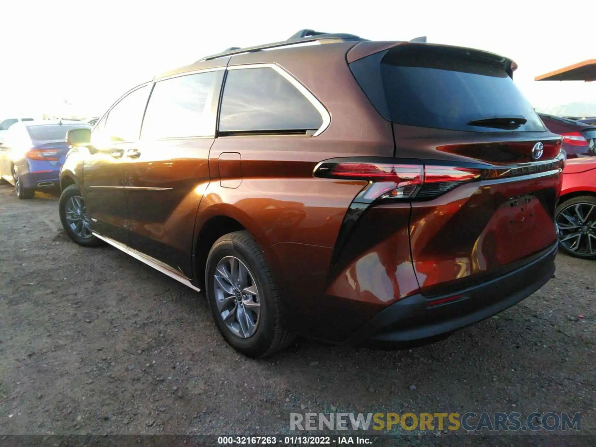 3 Фотография поврежденного автомобиля 5TDYRKECXMS051399 TOYOTA SIENNA 2021