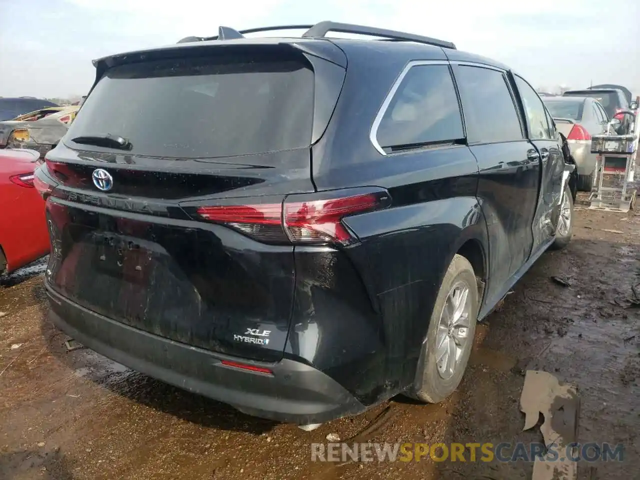 4 Photograph of a damaged car 5TDYSKFC0MS016499 TOYOTA SIENNA 2021