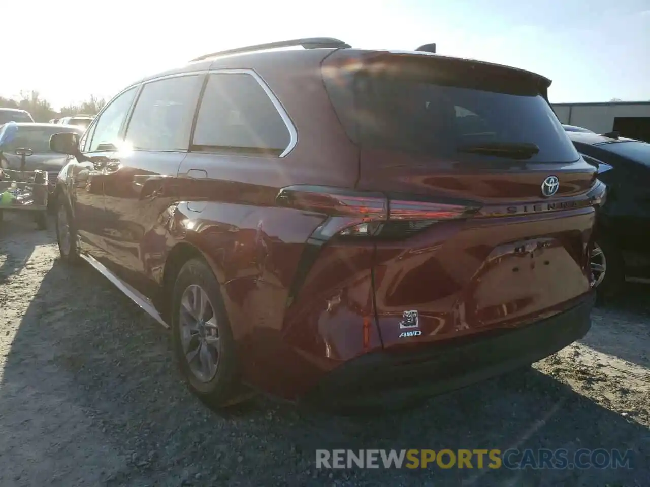 3 Photograph of a damaged car 5TDYSKFC0MS018365 TOYOTA SIENNA 2021