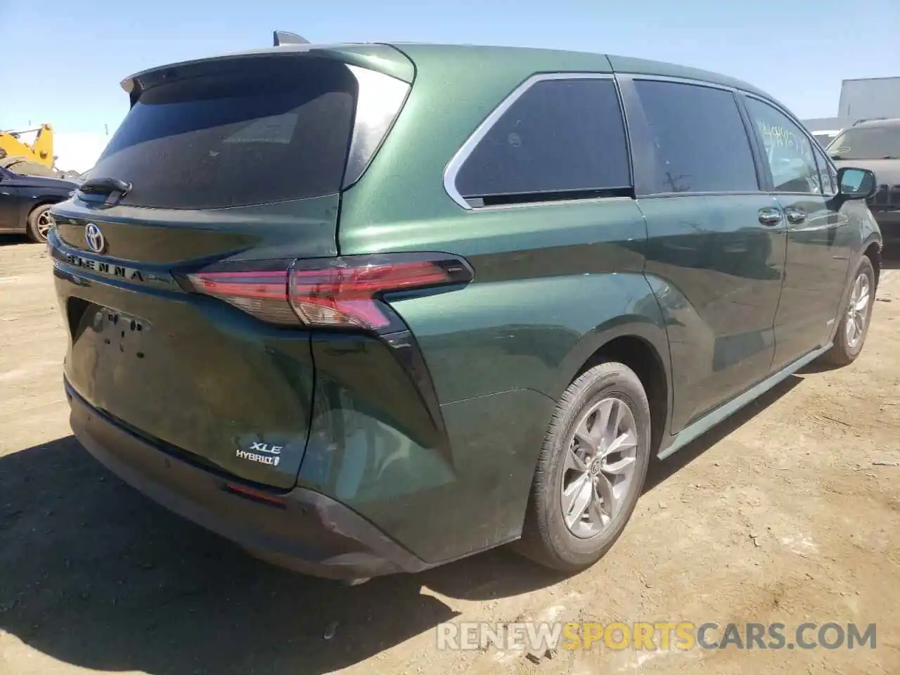 4 Photograph of a damaged car 5TDYSKFC3MS002757 TOYOTA SIENNA 2021