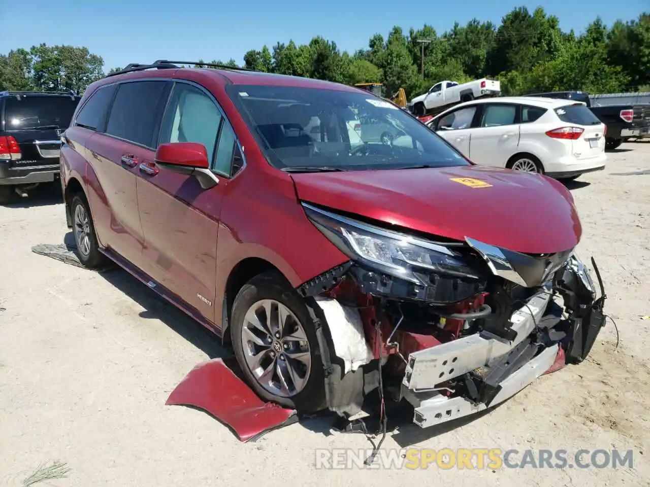 1 Photograph of a damaged car 5TDYSKFC3MS018246 TOYOTA SIENNA 2021