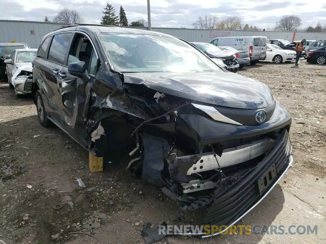 1 Photograph of a damaged car 5TDYSKFC3MS019199 TOYOTA SIENNA 2021