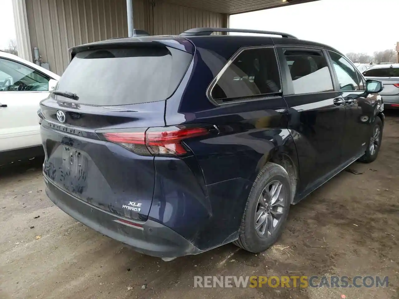 4 Photograph of a damaged car 5TDYSKFC5MS016188 TOYOTA SIENNA 2021