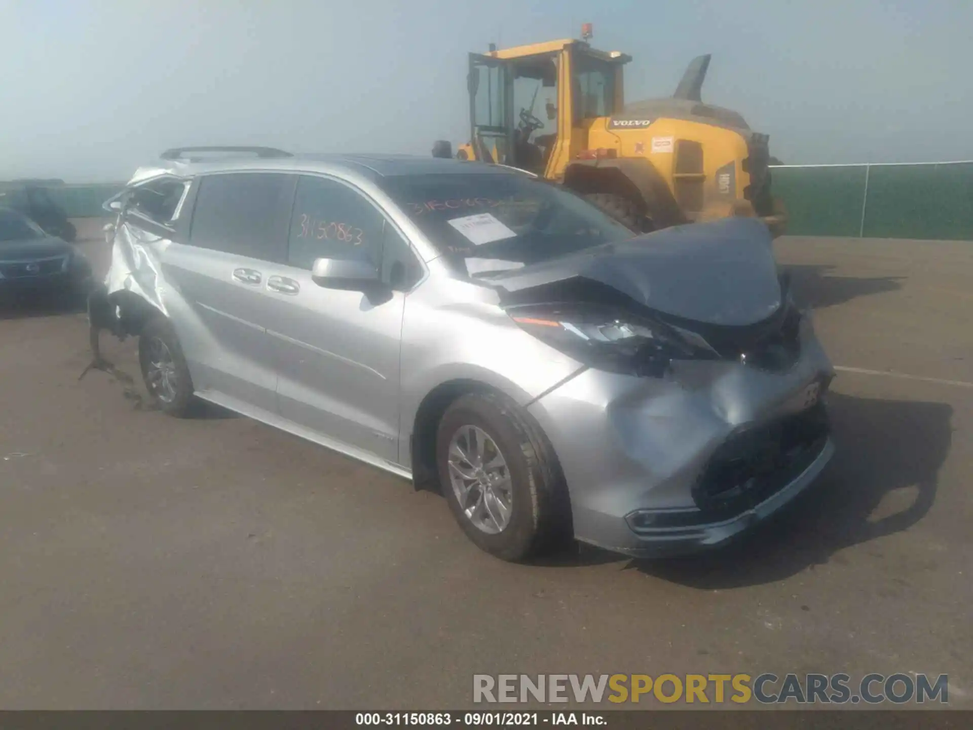 1 Photograph of a damaged car 5TDYSKFC5MS020323 TOYOTA SIENNA 2021