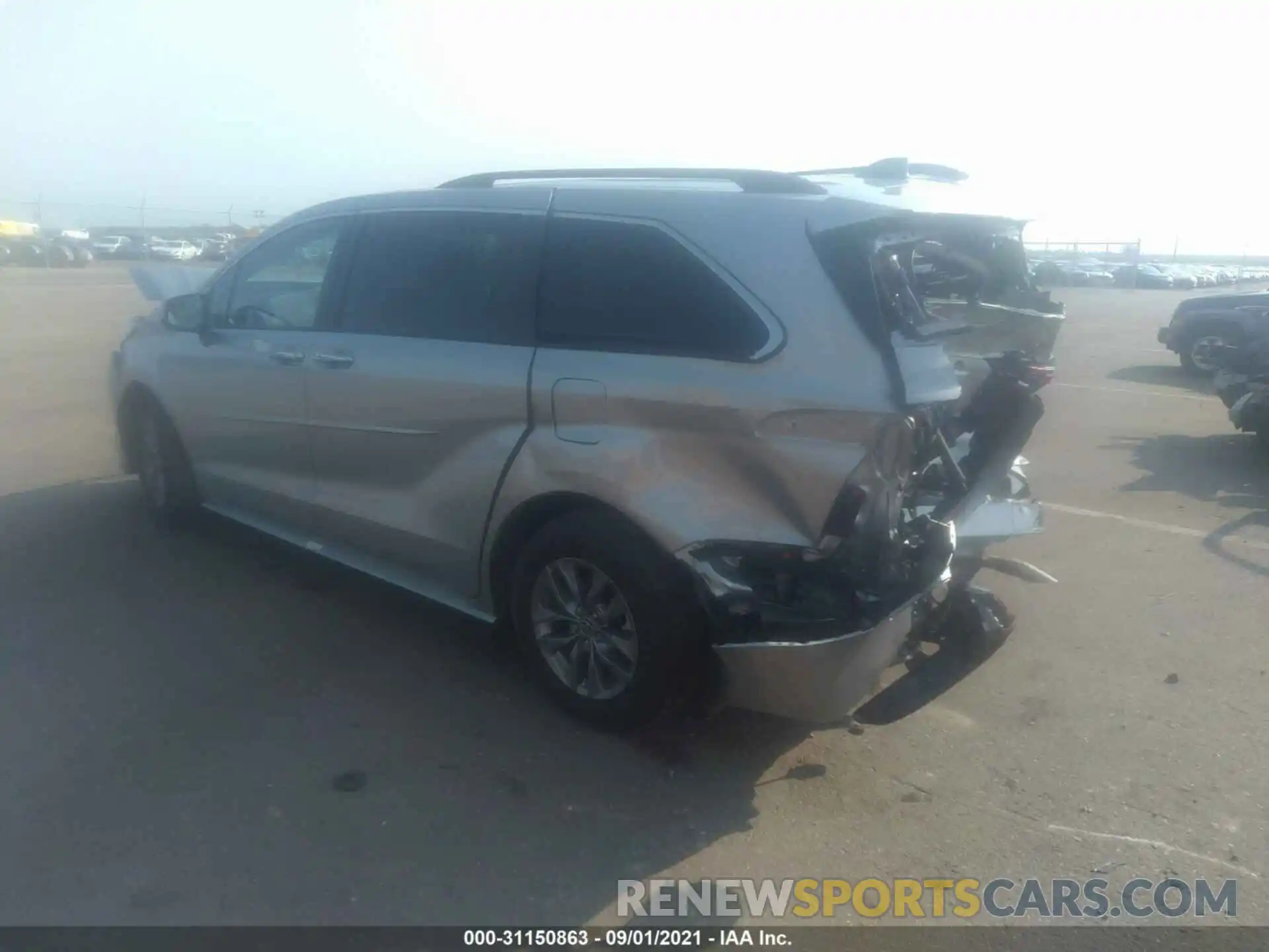 3 Photograph of a damaged car 5TDYSKFC5MS020323 TOYOTA SIENNA 2021