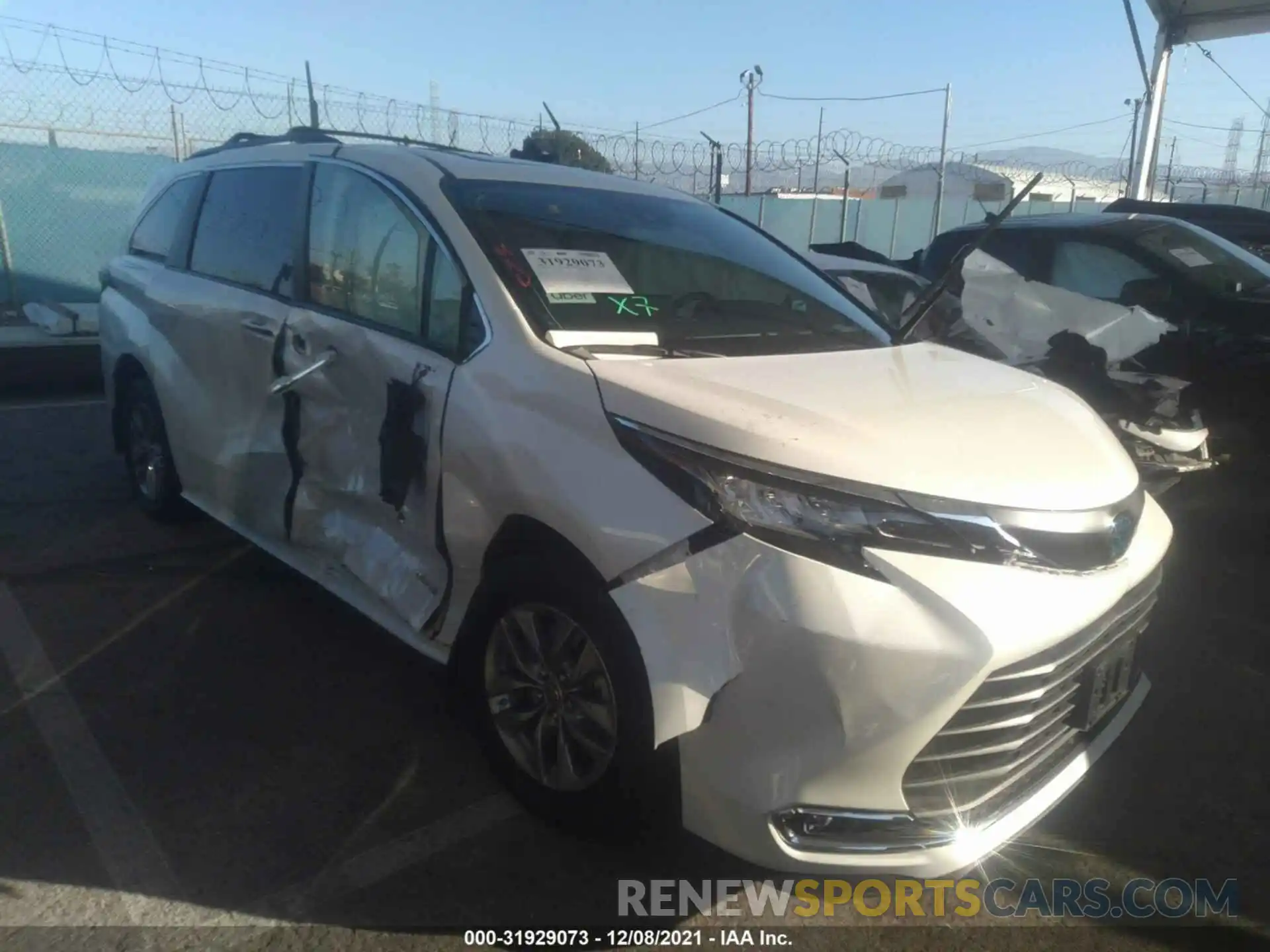 1 Photograph of a damaged car 5TDYSKFC5MS032178 TOYOTA SIENNA 2021