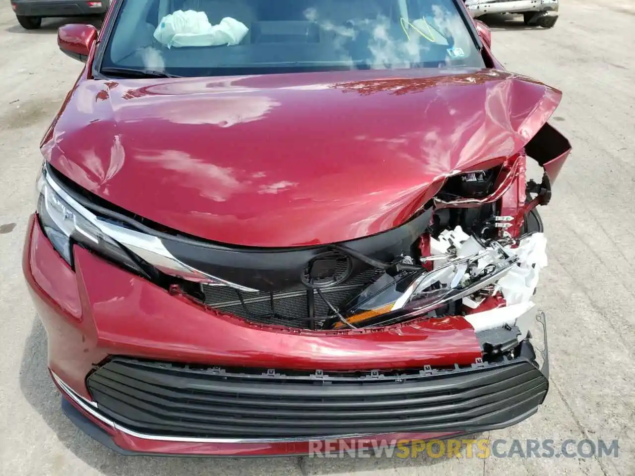 7 Photograph of a damaged car 5TDYSKFC5MS036845 TOYOTA SIENNA 2021