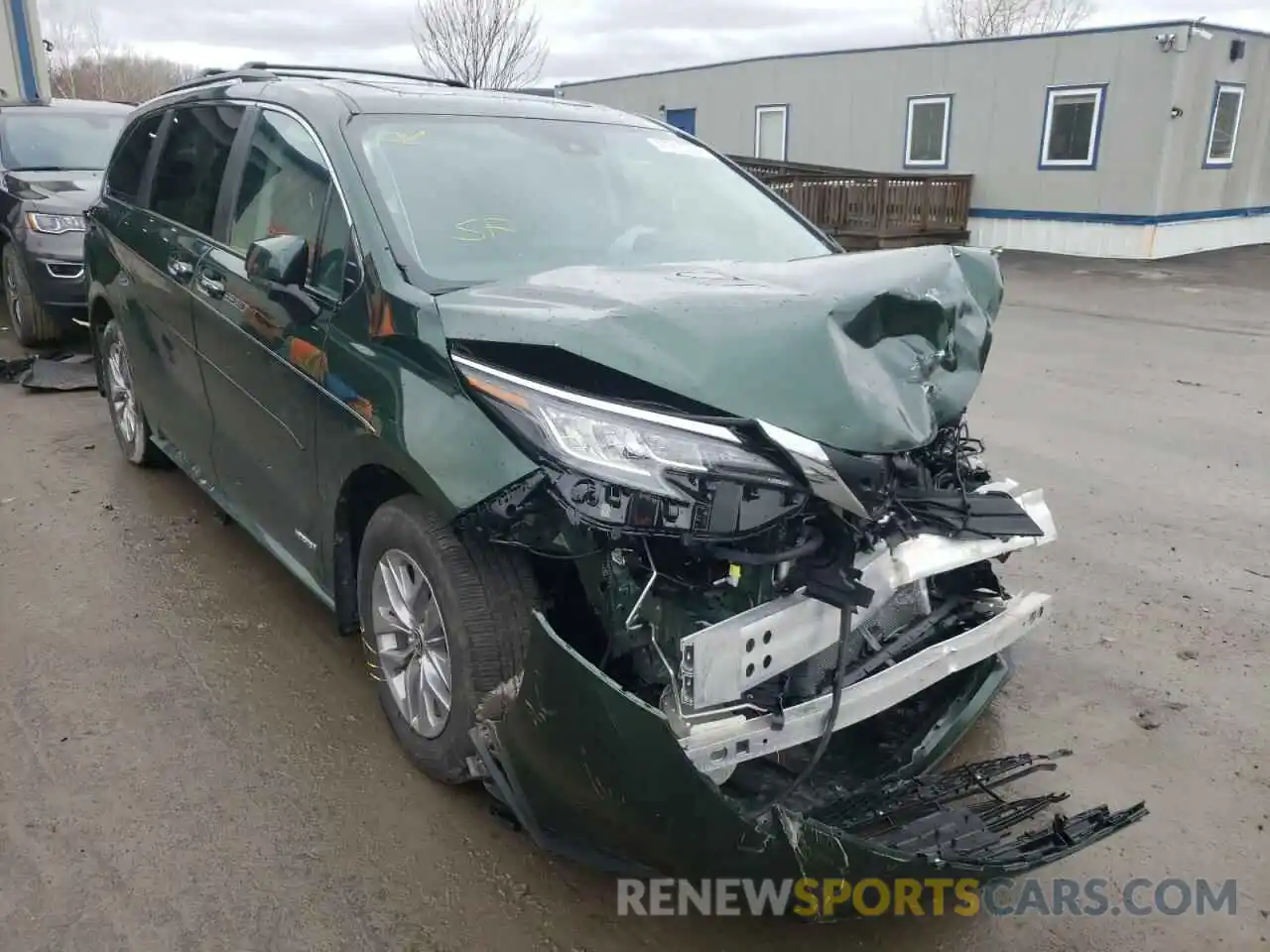 1 Photograph of a damaged car 5TDYSKFC5MS039132 TOYOTA SIENNA 2021