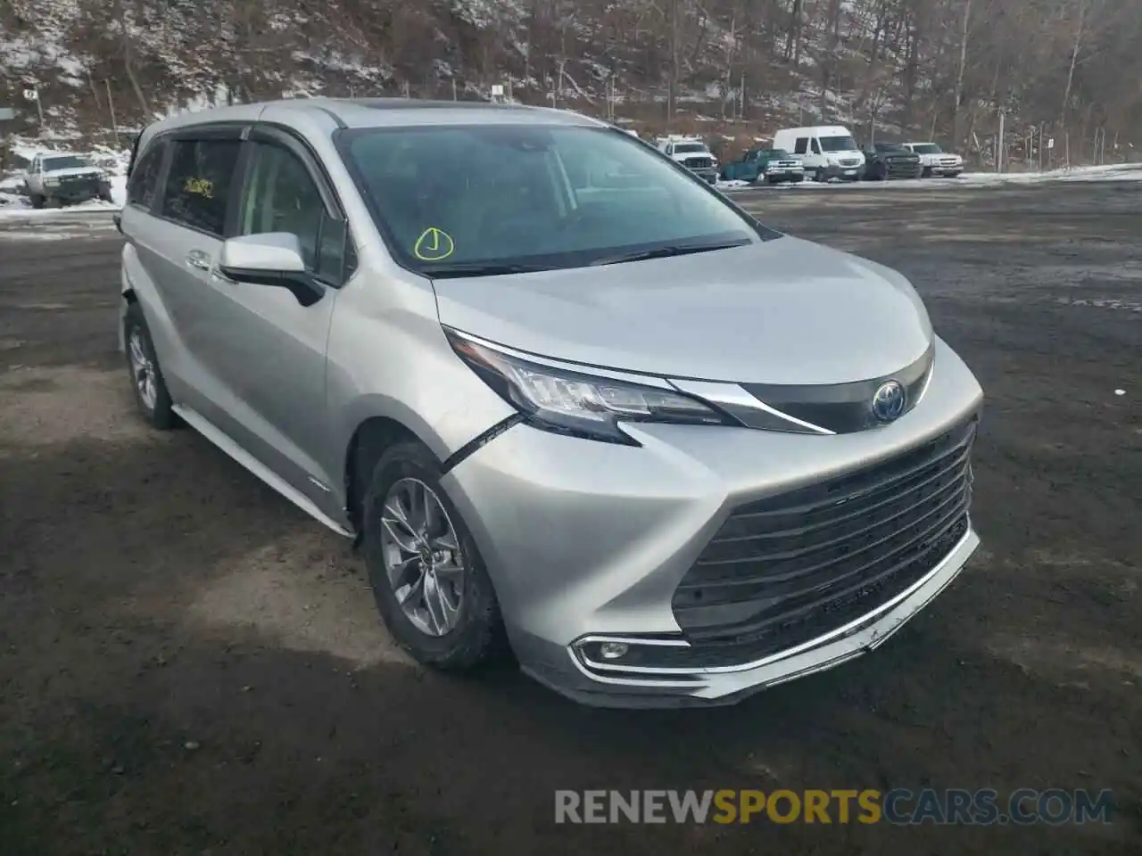 1 Photograph of a damaged car 5TDYSKFC6MS024543 TOYOTA SIENNA 2021