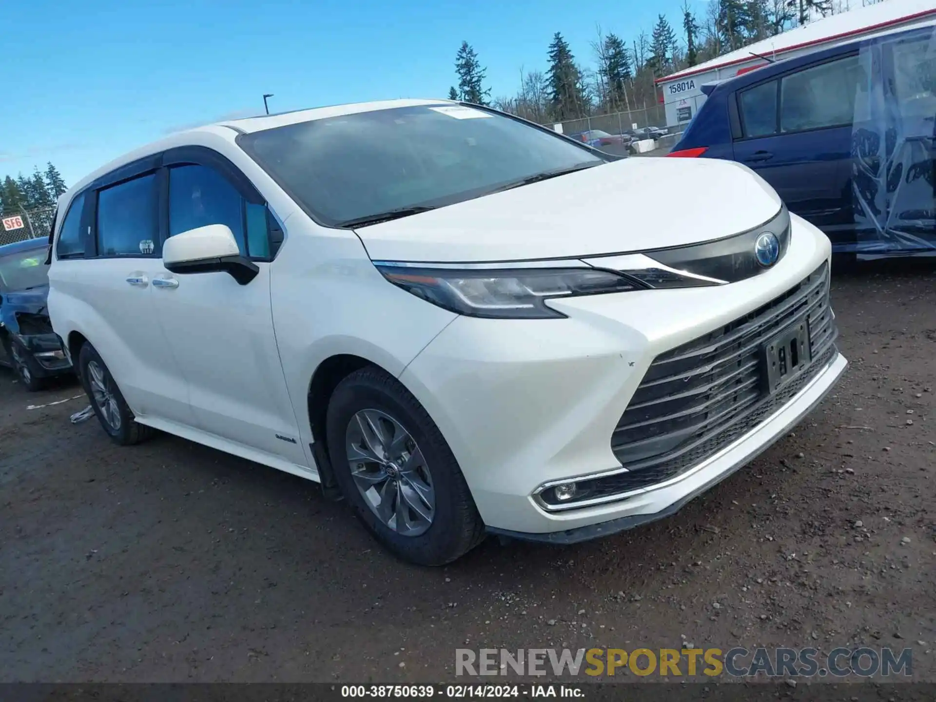 1 Photograph of a damaged car 5TDYSKFC6MS030245 TOYOTA SIENNA 2021