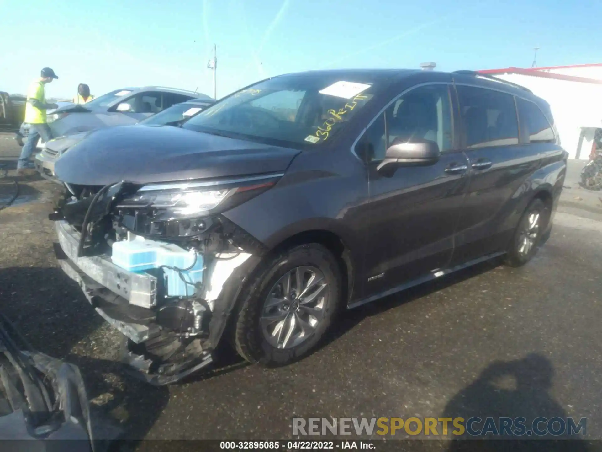 2 Photograph of a damaged car 5TDYSKFC8MS029016 TOYOTA SIENNA 2021