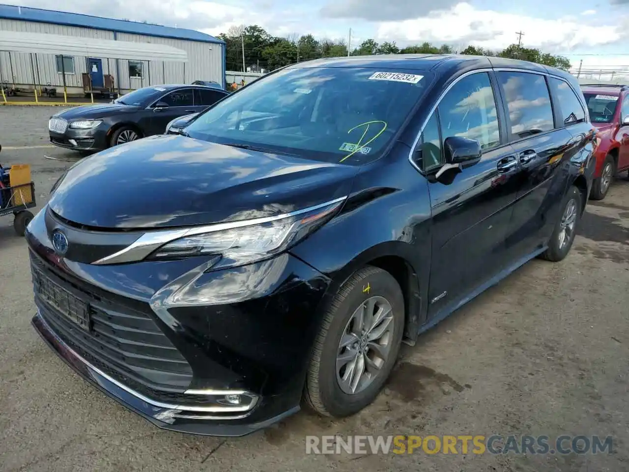 2 Photograph of a damaged car 5TDYSKFC9MS005971 TOYOTA SIENNA 2021